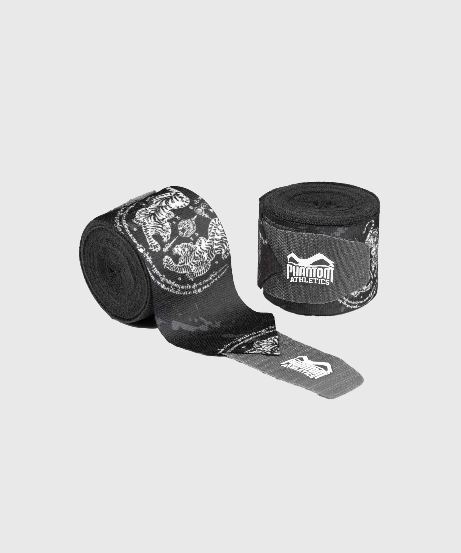 Bandages De Boxe Semi-Élastique 8 Weapons Sak Yant - 4 Mètres - Noir