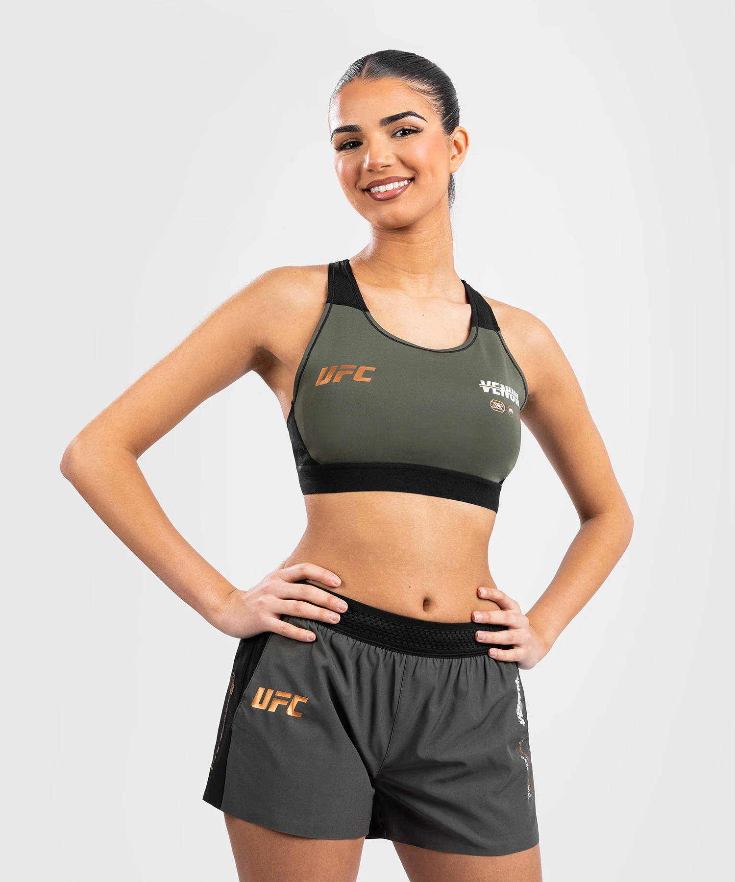 Brassière de sport pour Femmes UFC Adrenaline by Venum Fight Week - Khaki/Bronze - Image 4