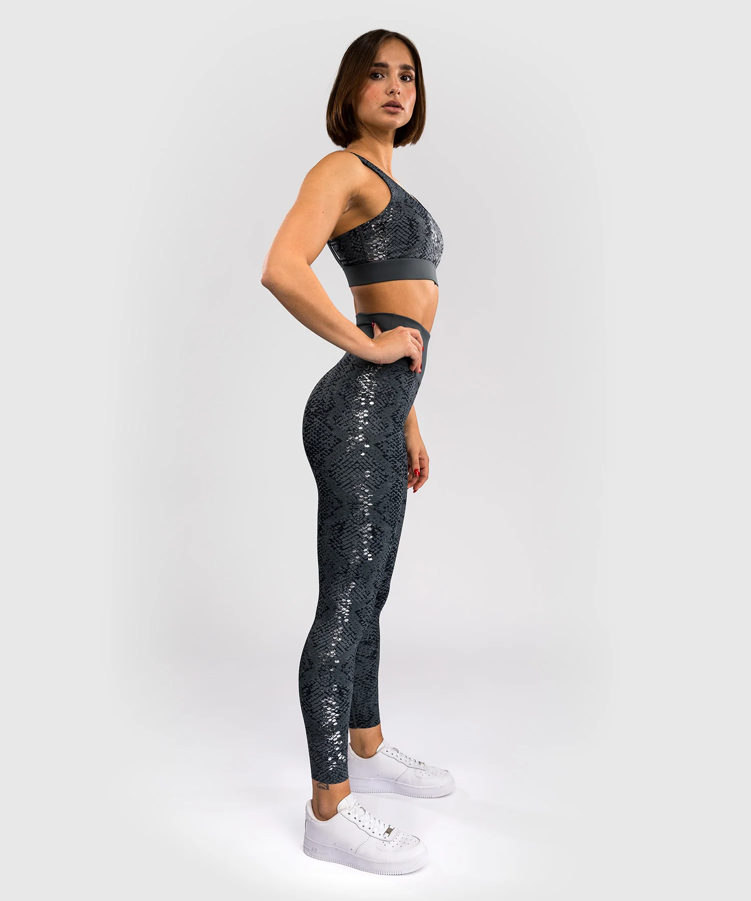 Brassière de sport pour Femmes Venum Amazonia - Gris foncé - Image 5