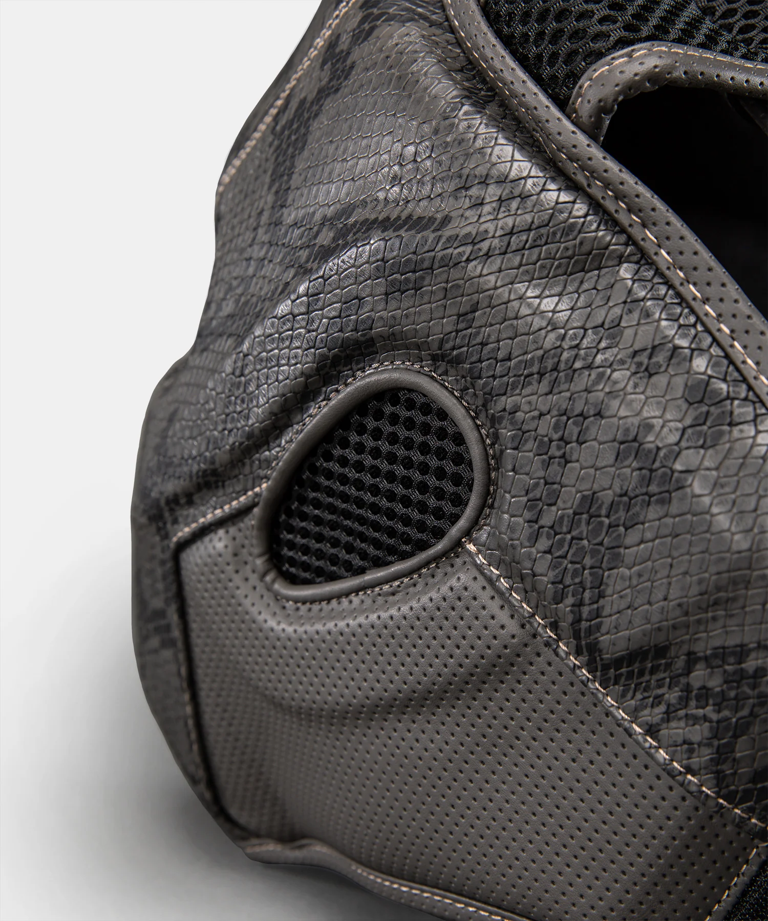 Casque de protection Venum Impact Evo Scales – Gris Foncé - Image 6