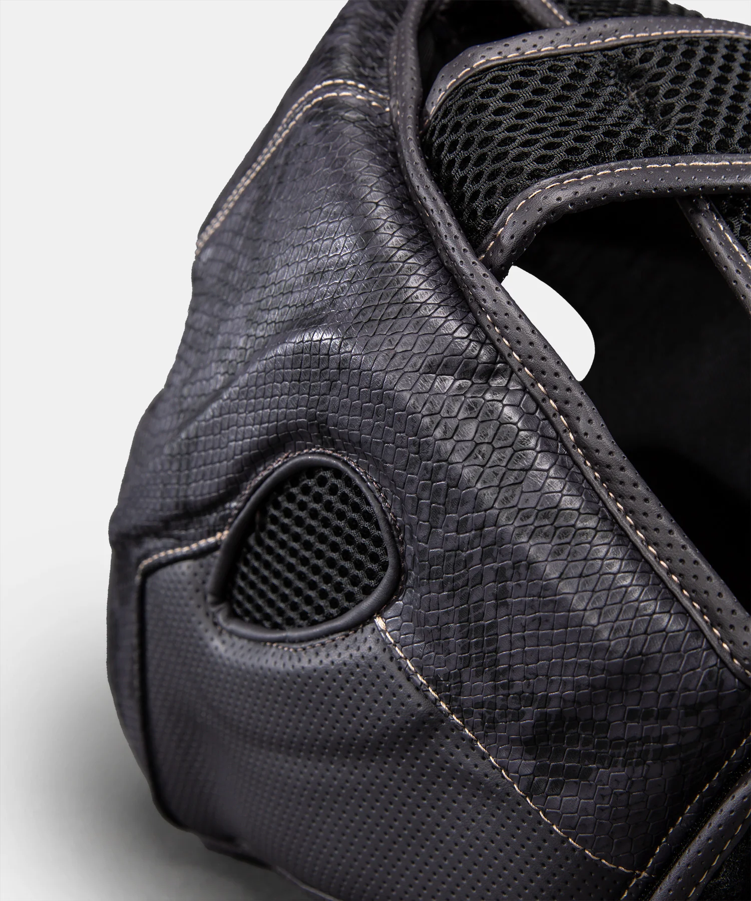 Casque de protection Venum Impact Evo Scales – Pourpre Foncé - Image 6