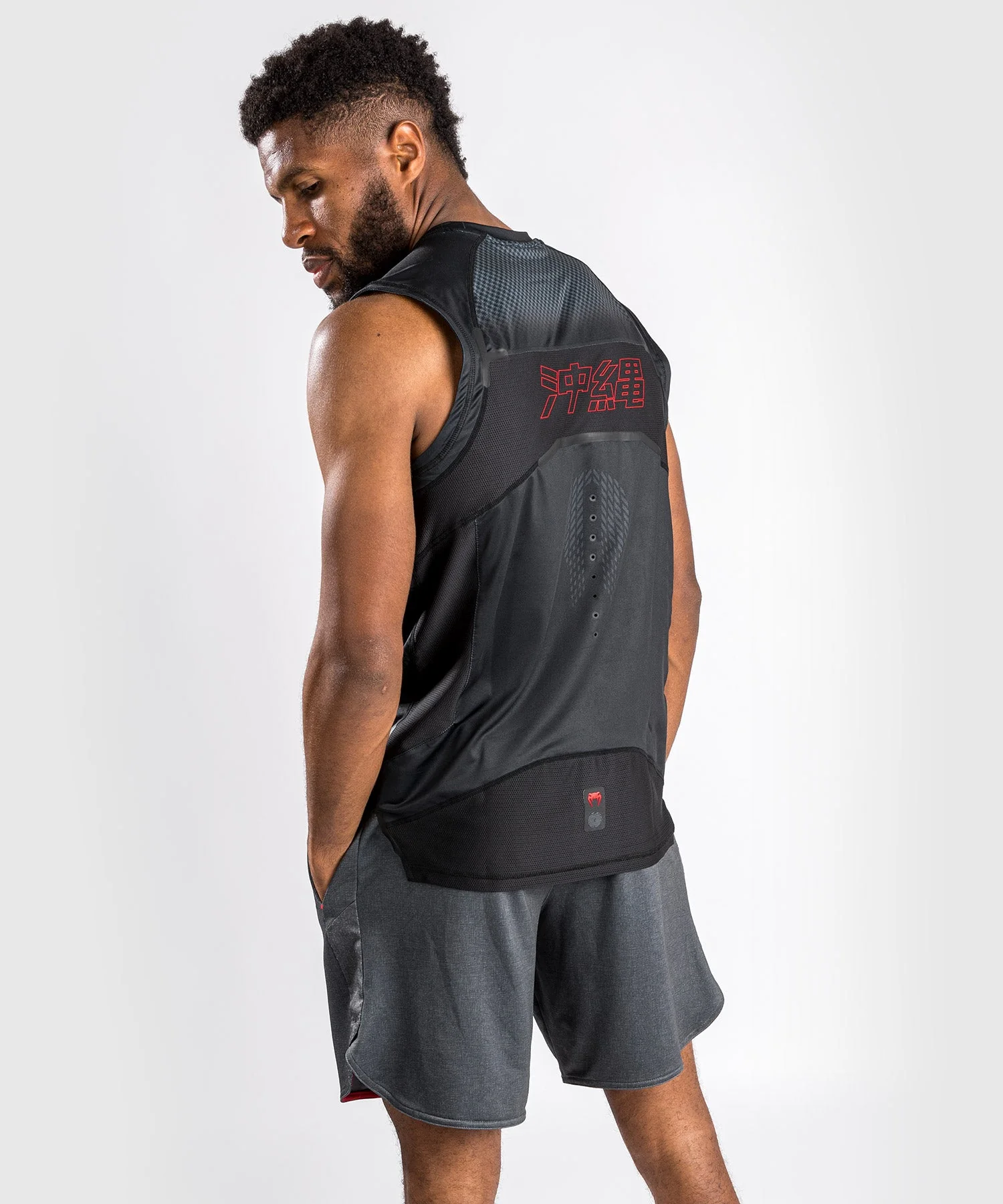 Débardeur Dry Tech Venum Okinawa 3.0 - Noir/Rouge - Image 6