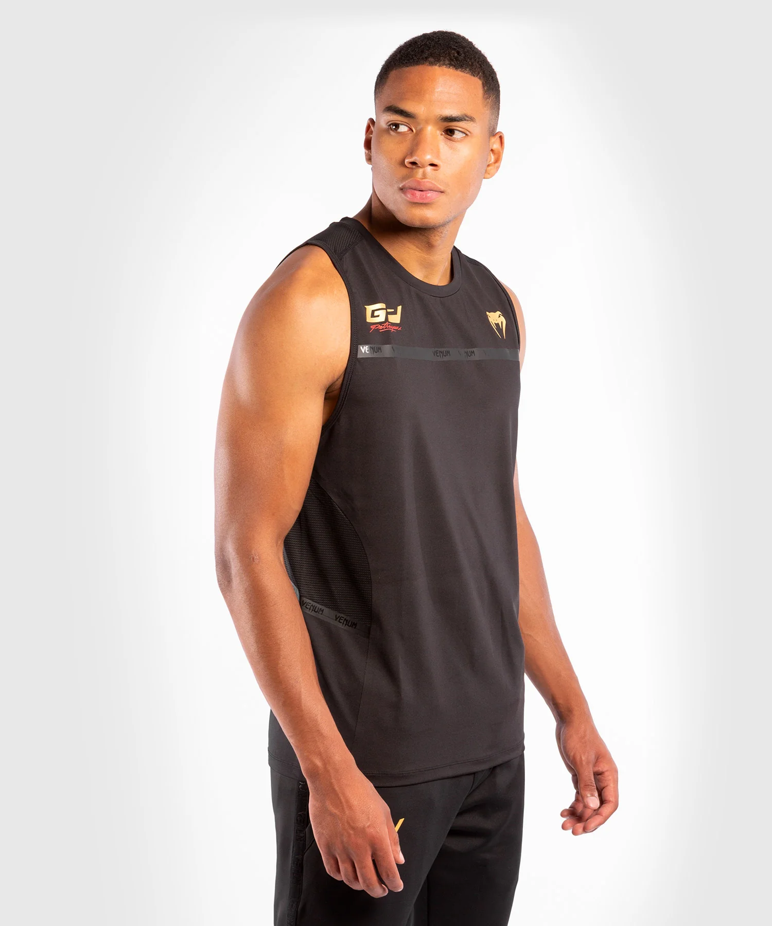 Débardeur Venum Petrosyan 2.0 Dry-Tech – Noir/Or - Image 4