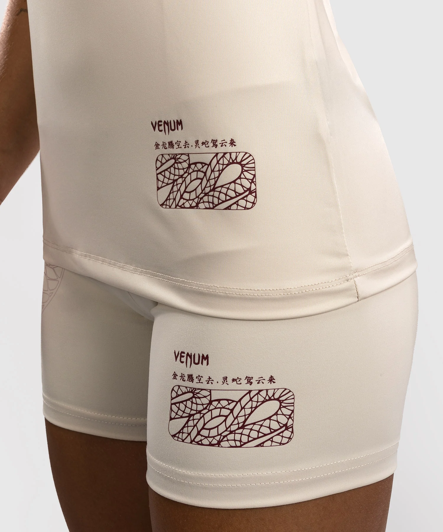Débardeur pour Femmes Venum Serpenti – Ivoire/Bordeaux - Image 7