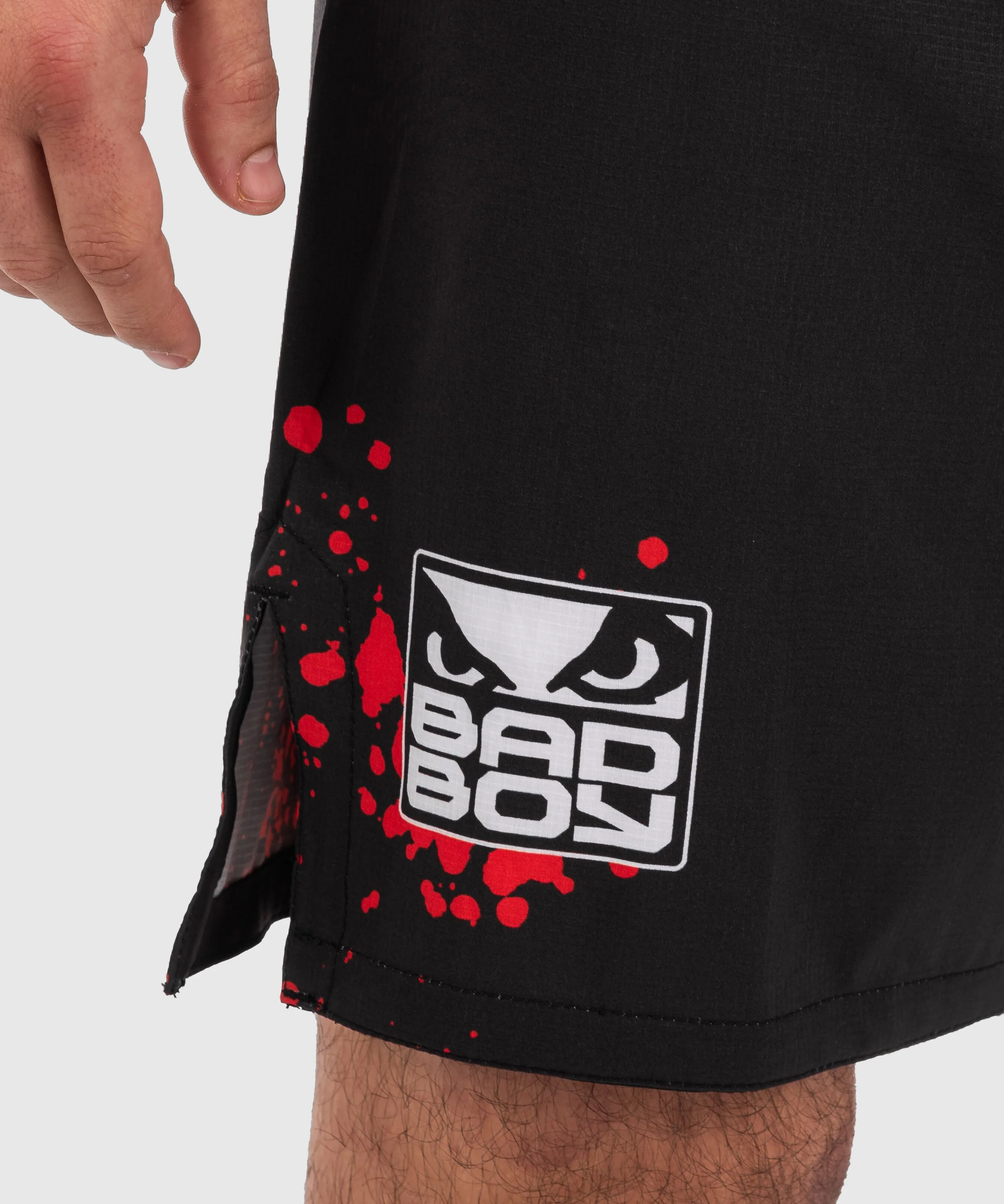 Short de MMA Bad Boy Splatter - Noir/Rouge - Image 7