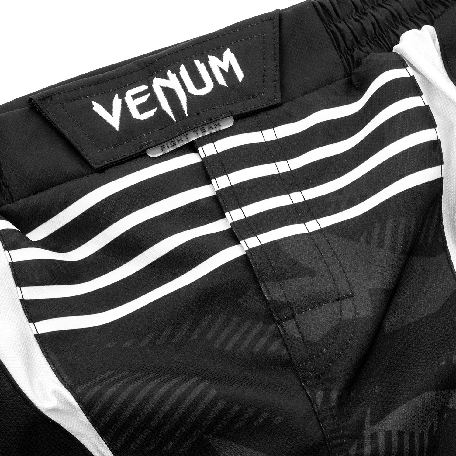 Fightshort court Venum Okinawa 2.0 - Noir/Blanc - Image 5