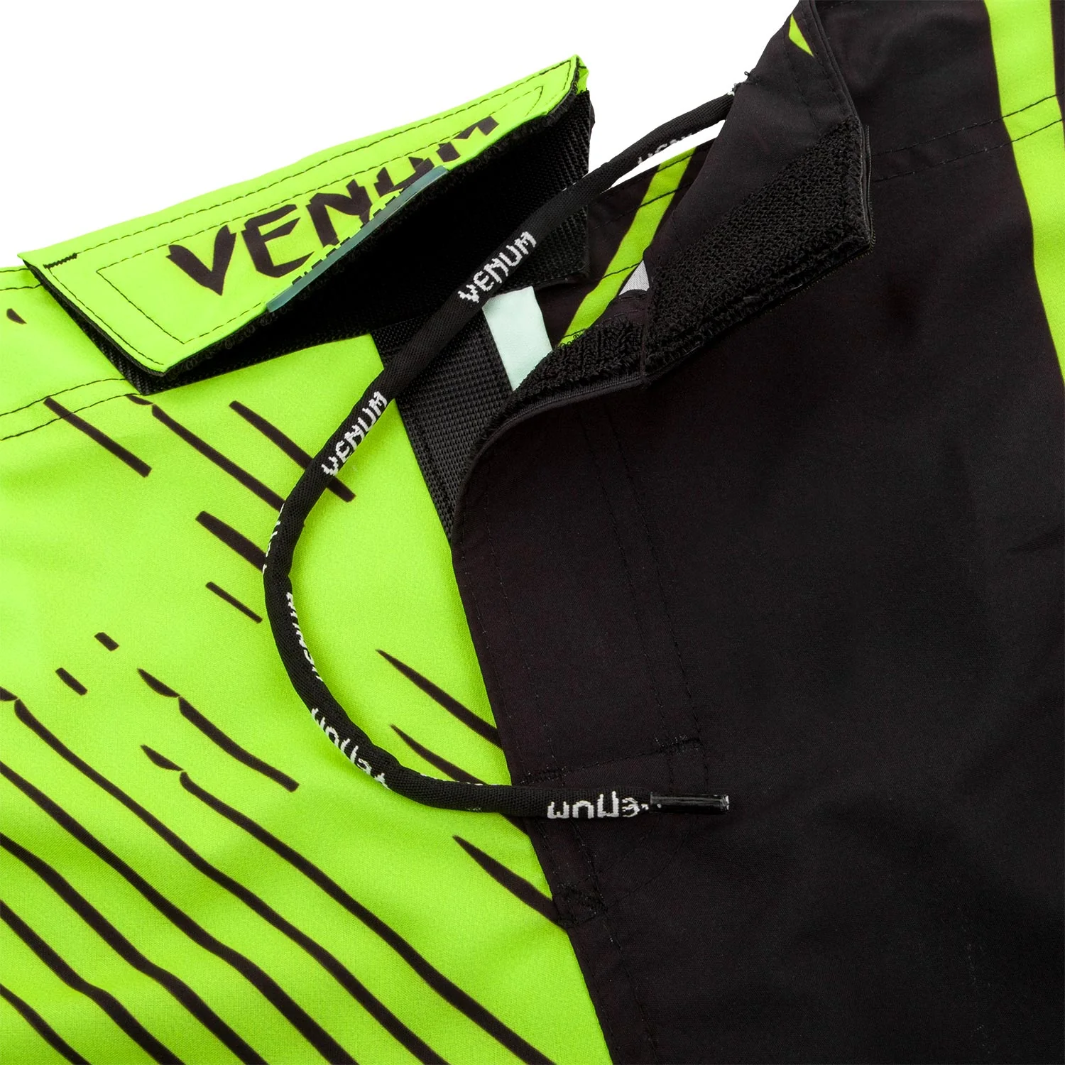 Fightshort court Venum Training Camp 2.0 - Noir/Jaune Fluo - Image 6