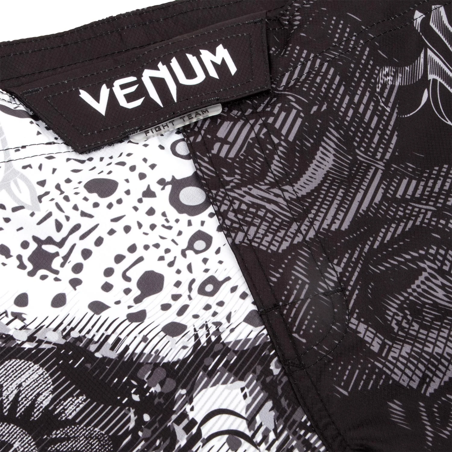 Fightshort Venum Santa Muerte 3.0 - Noir/Blanc - Image 5