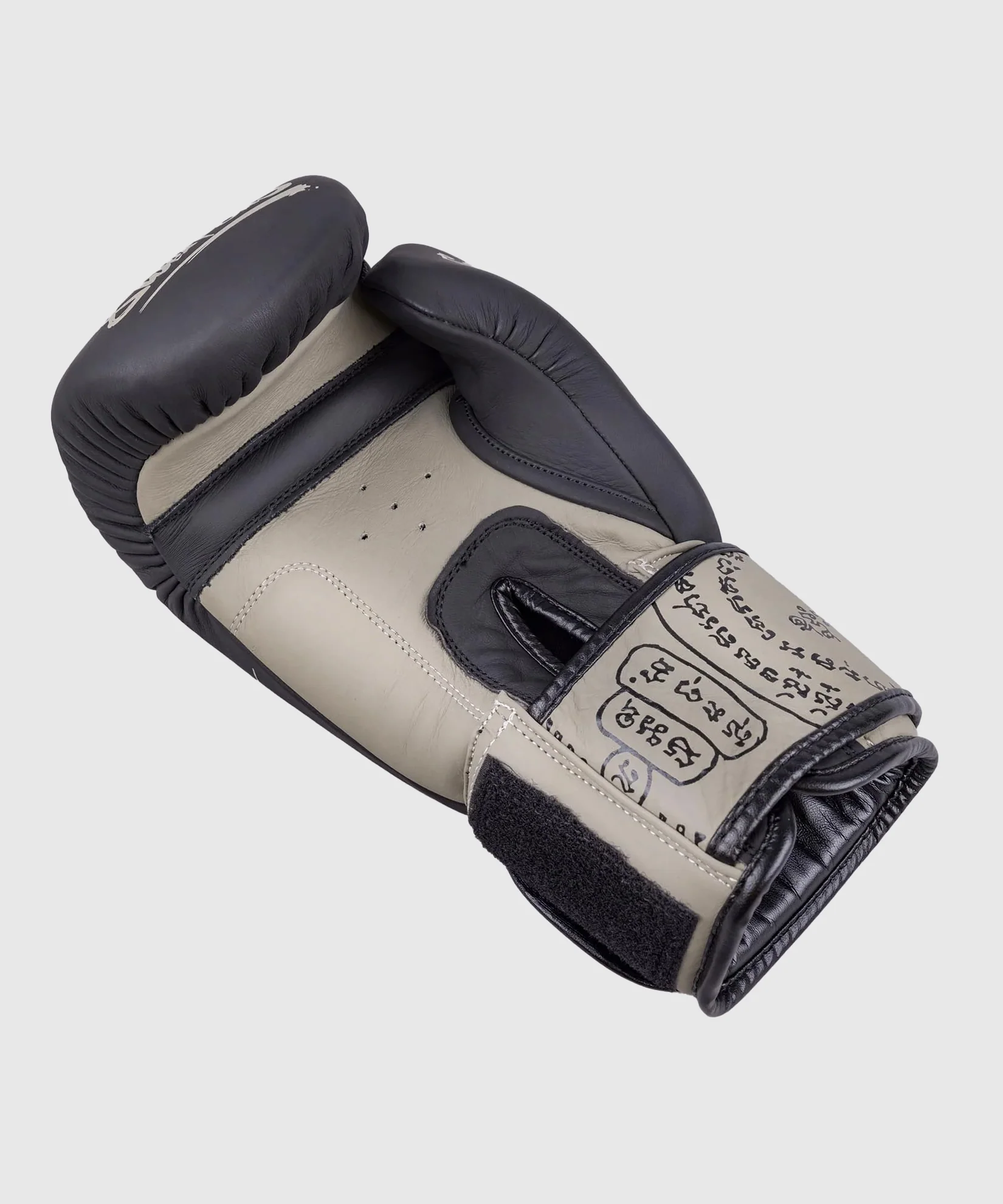 Gants de Boxe 8 Weapons 8 Ways Yant - Noir/Sable - Image 11