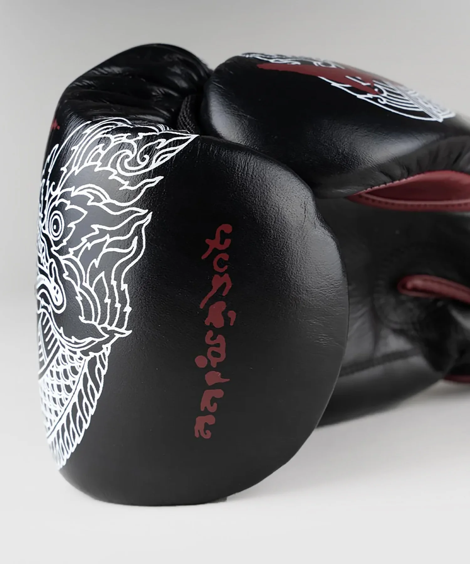 Gants de Boxe 8 Weapons Sak Yant Naga - Noir/Marron - Image 4