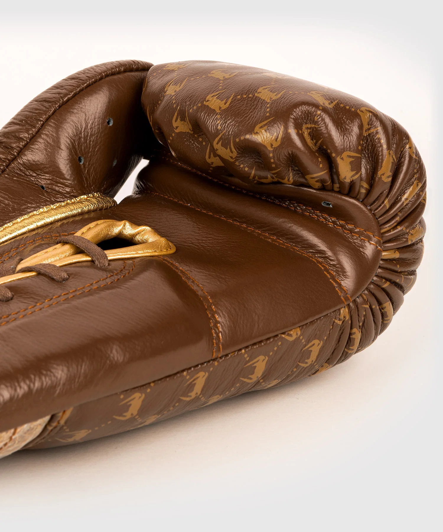 Gants de Boxe Pro avec Lacets Venum Coco Monogram - Marron Grizzly - Image 6