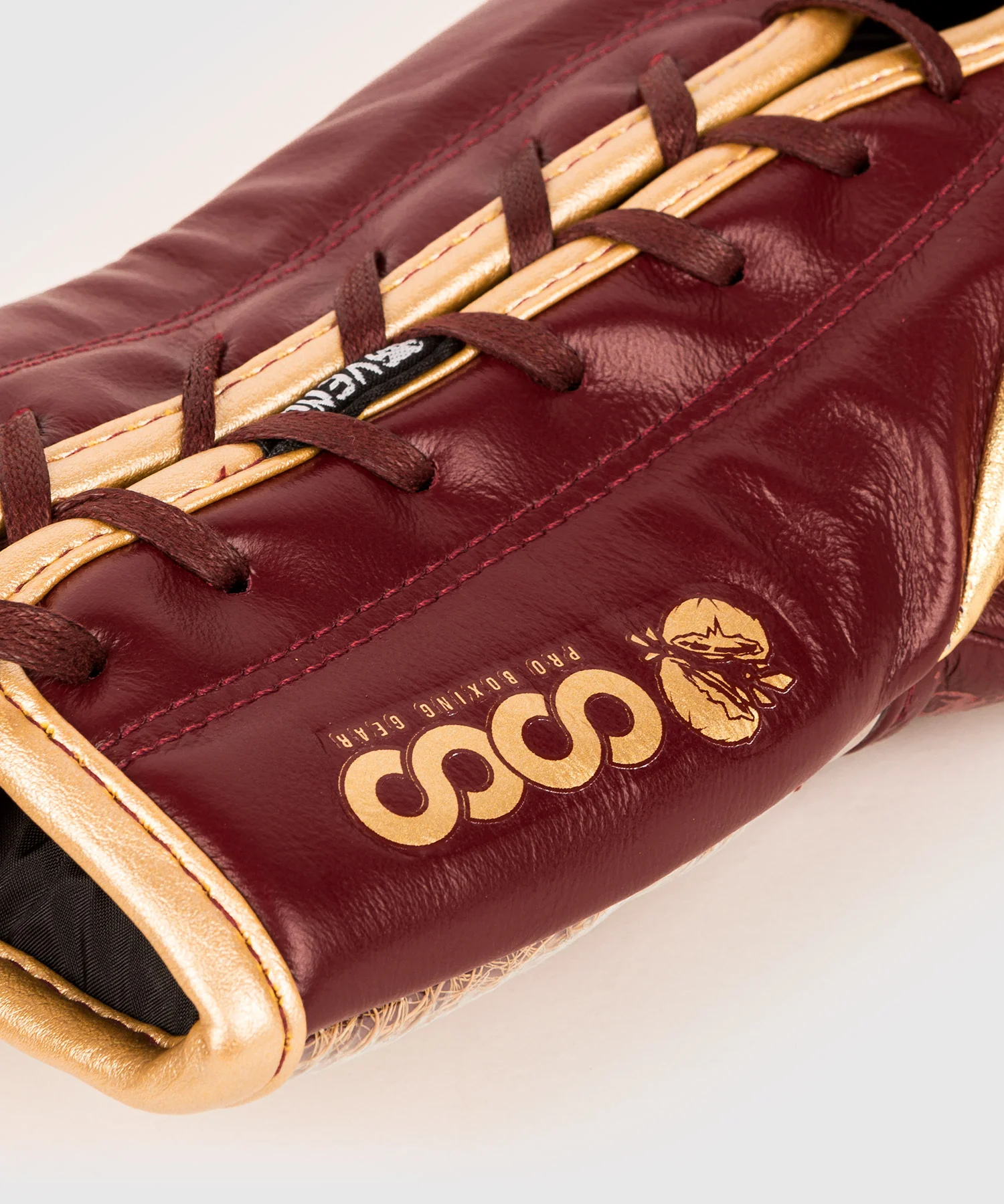 Gants de Boxe Pro avec Lacets Venum Coco Monogram - Rouge Grenat - Image 5