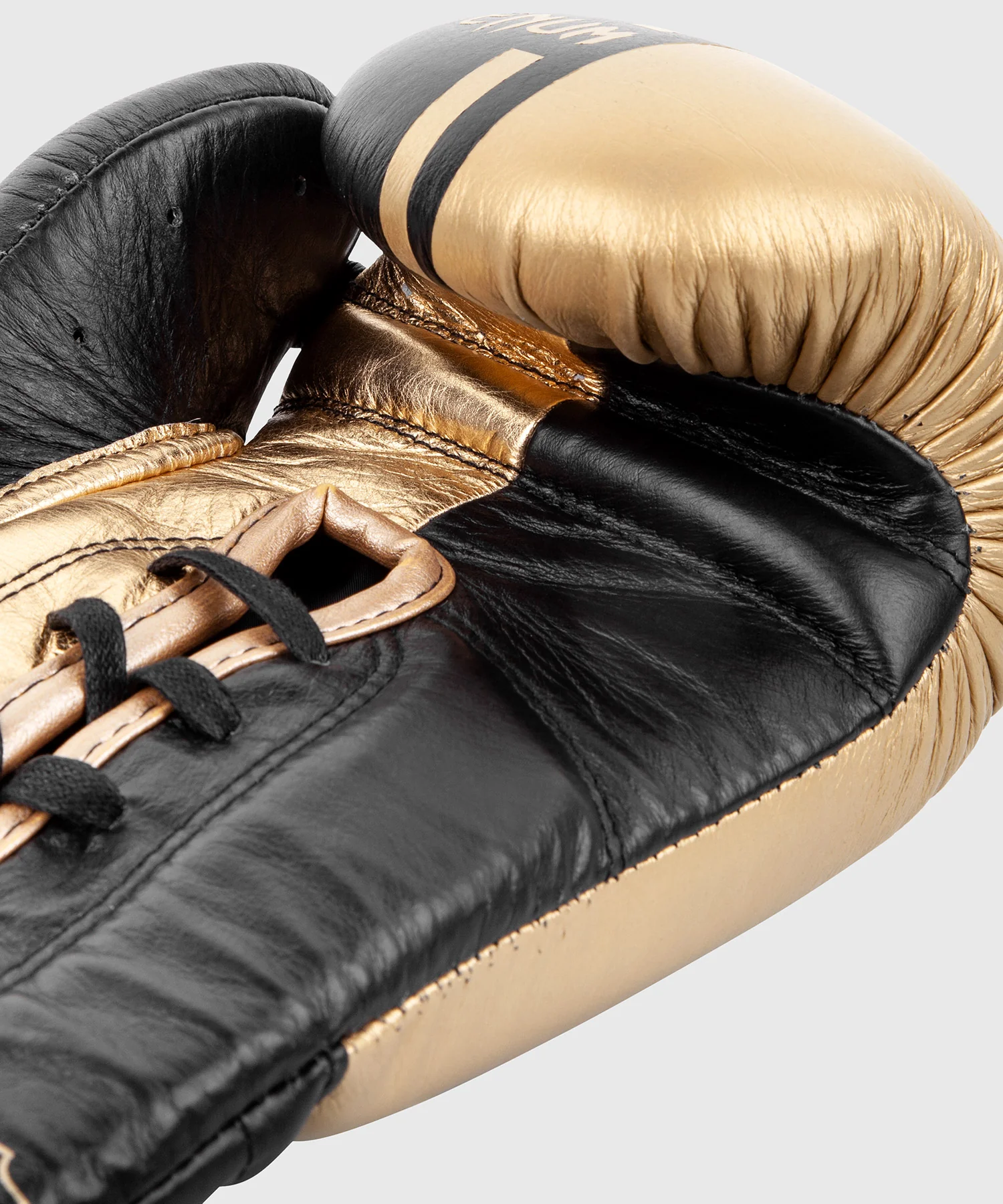 Gants de boxe pro Venum Shield avec Lacets - Noir/Or - Image 6