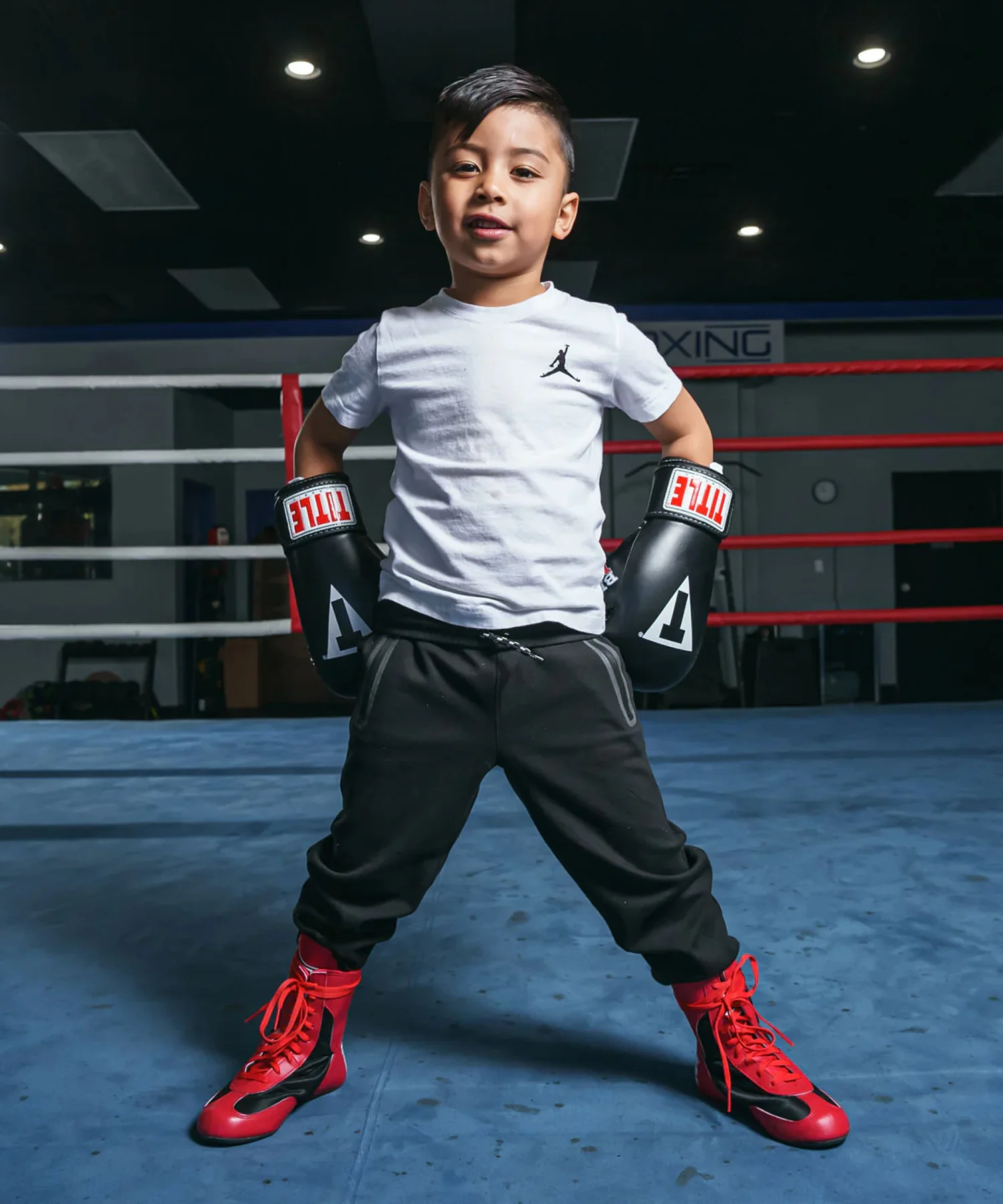 Gants de Boxe Title Boxing Black-Max - Noir - Image 7