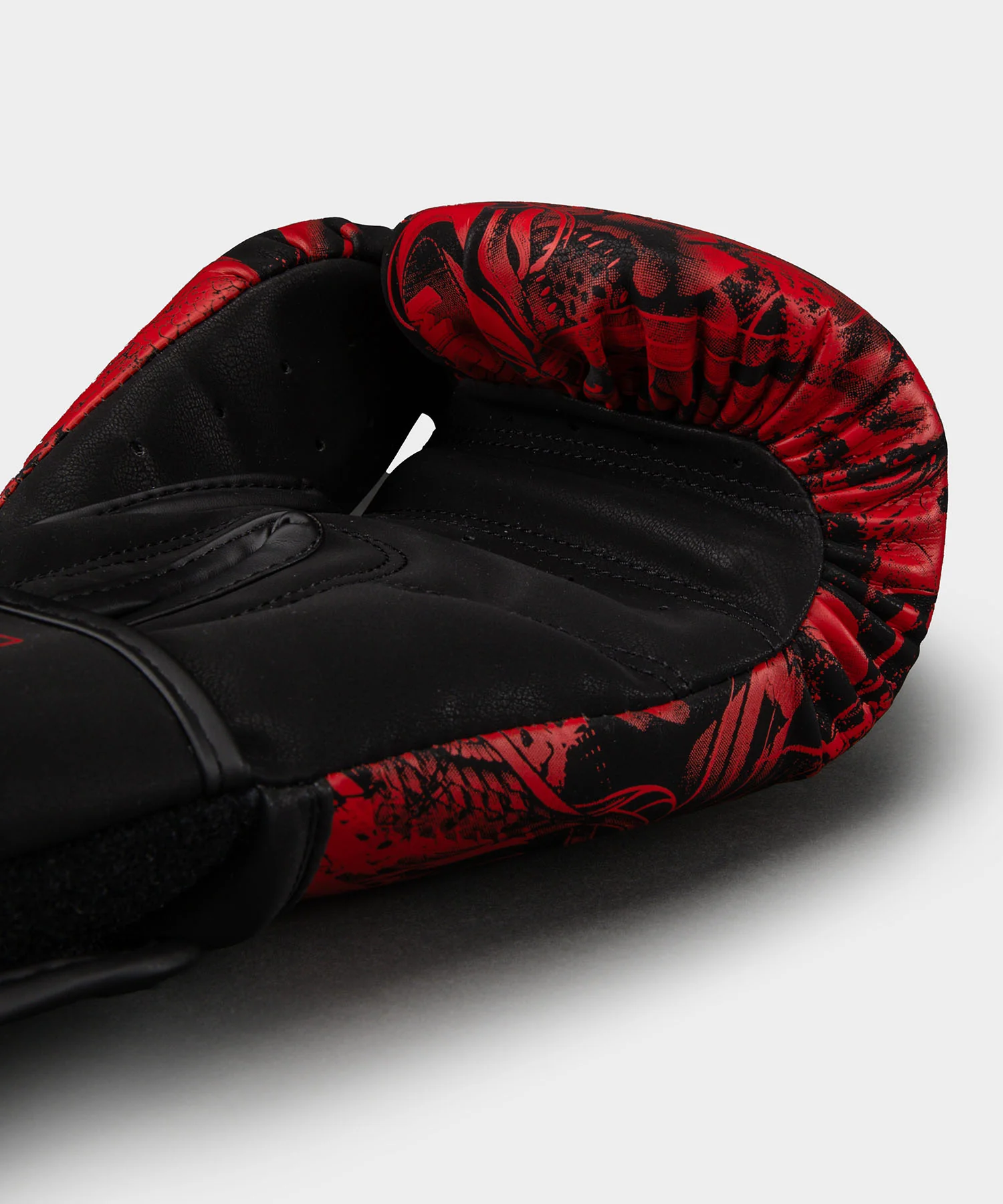 Gants de Boxe Venum 20th Anniversary - Noir/Rouge - Image 4
