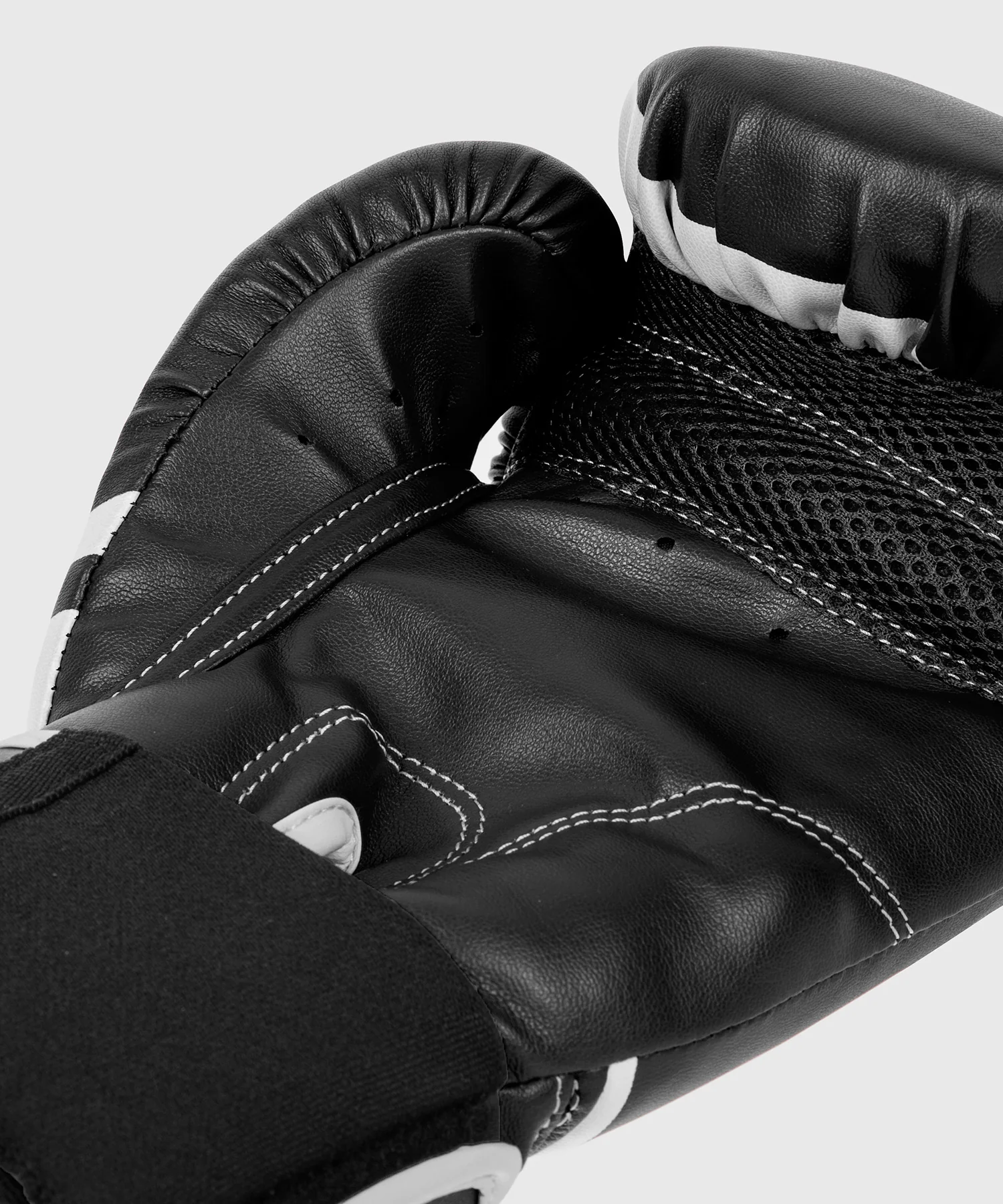 Gants de Boxe Venum Challenger 2.0 - Noir - Image 3