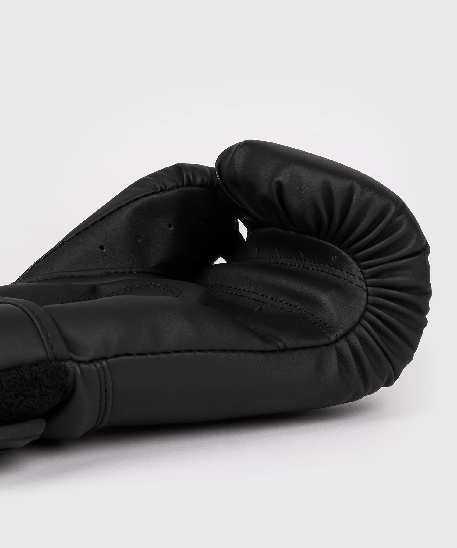 Gants de Boxe Venum Challenger 2.5 – Noir/Noir - Image 3