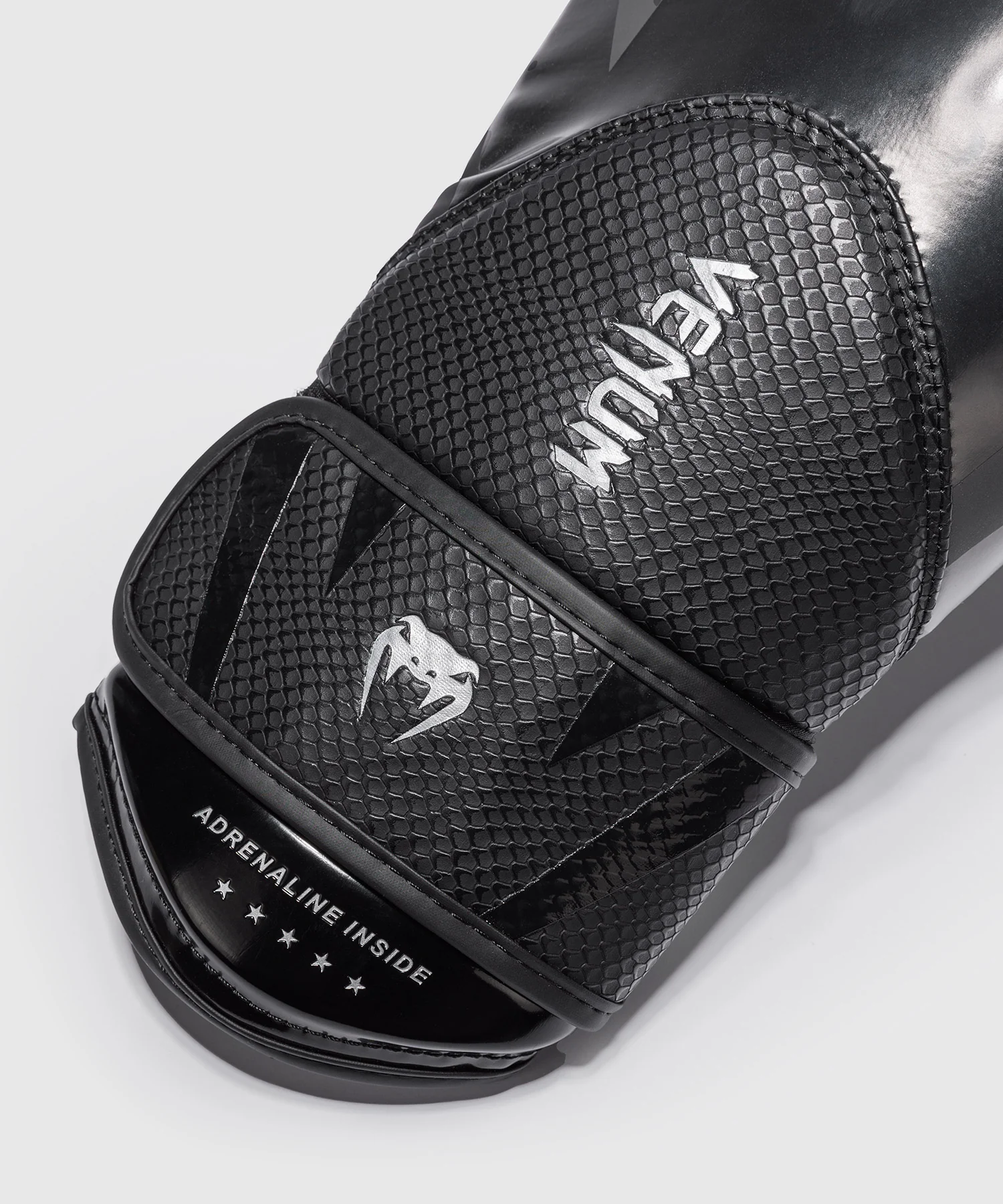 Gants de Boxe Venum Challenger 4.0 Scales – Noir - Image 4