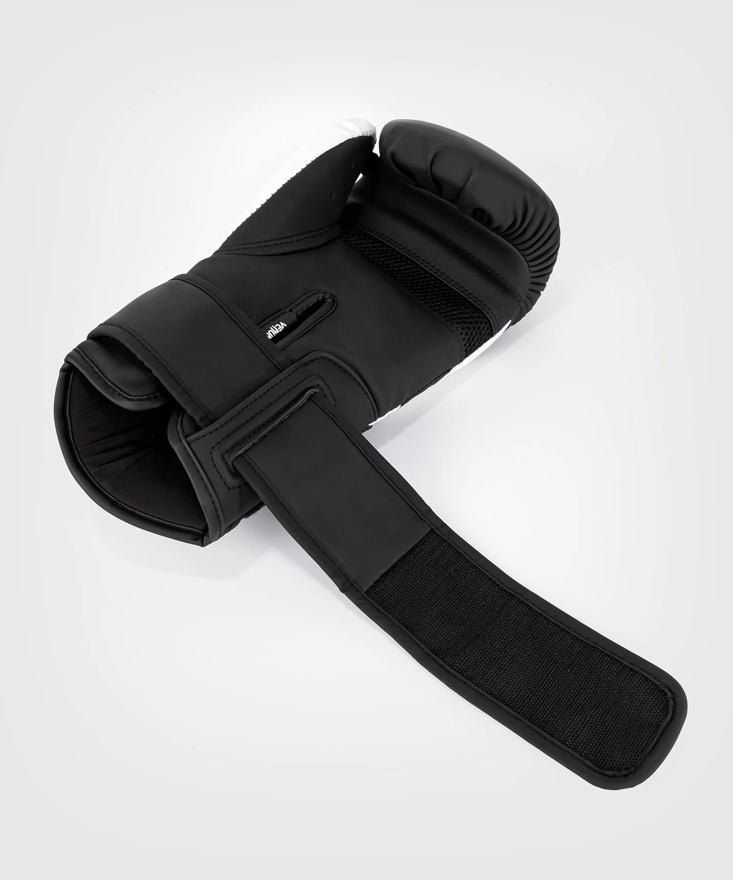 Gants de boxe Venum Challenger 4.0 - Noir/Blanc - Image 5