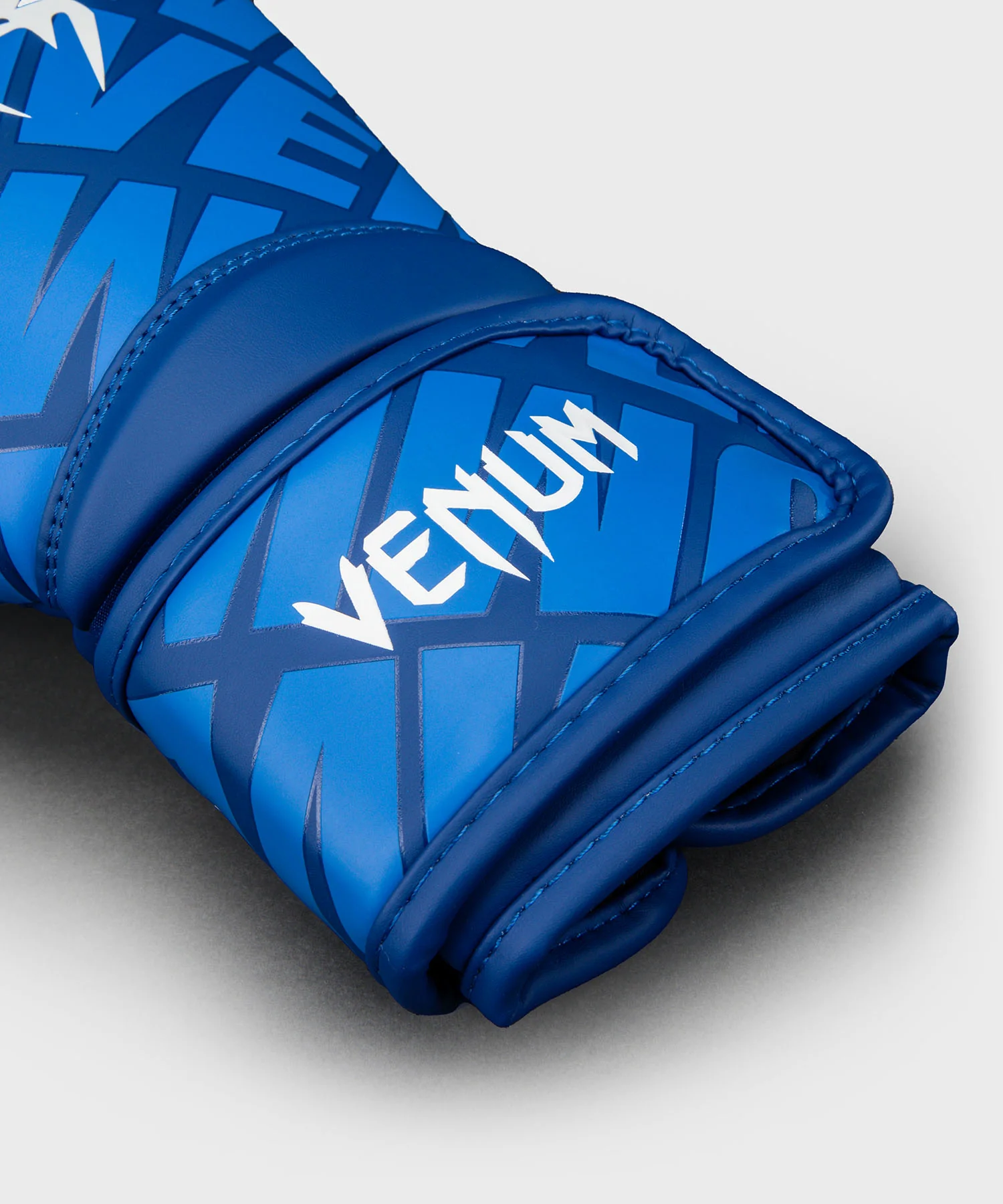 Gants de boxe Venum Contender 1.5 XT 3D – Bleu Royal/Blanc - Image 3