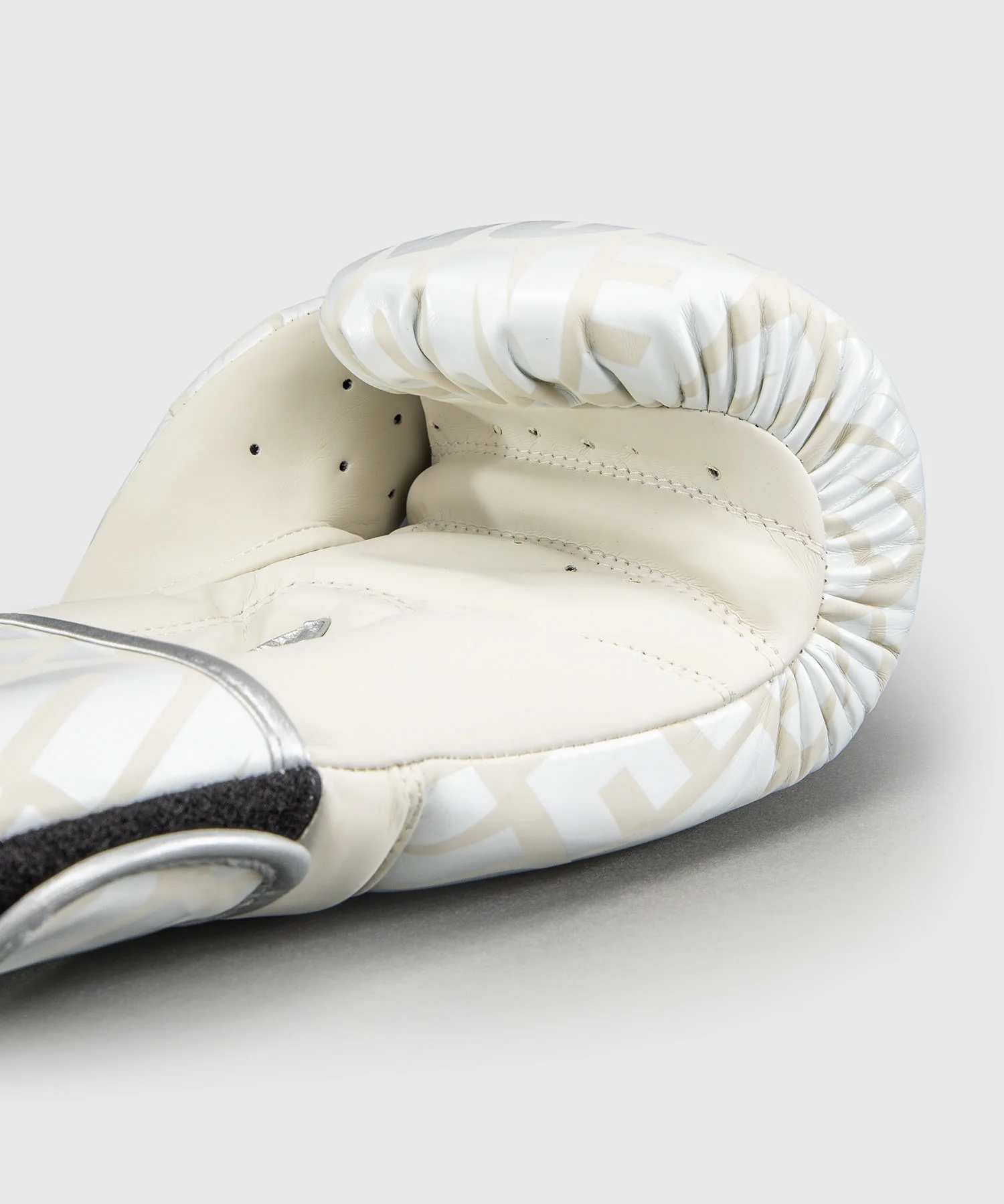 Gants de Boxe Venum Contender 1.5XT - Beige Clair/Crème Blanc - Image 4