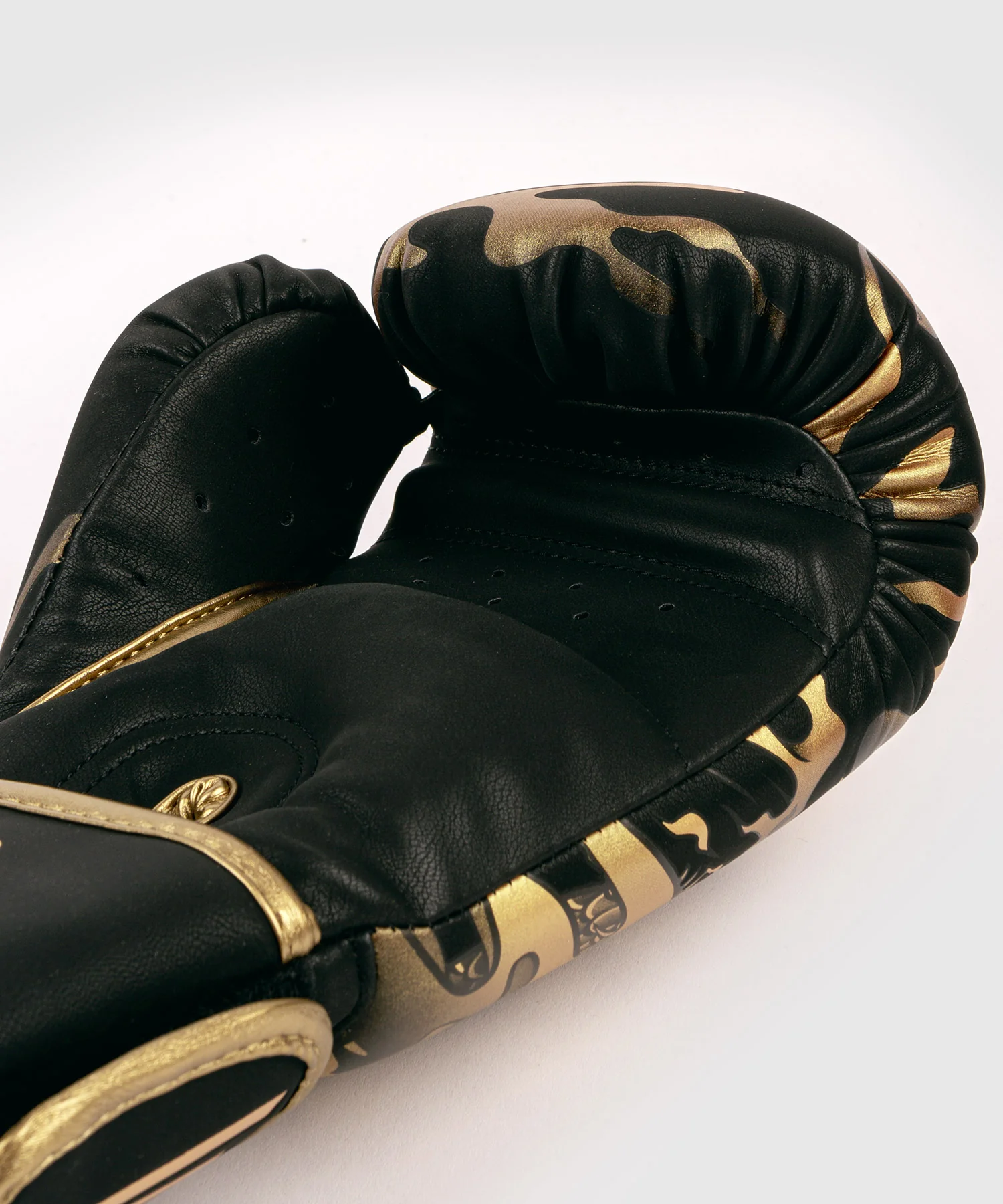 Gants de Boxe Venum Dragon's Flight - Noir/Bronze - Image 6