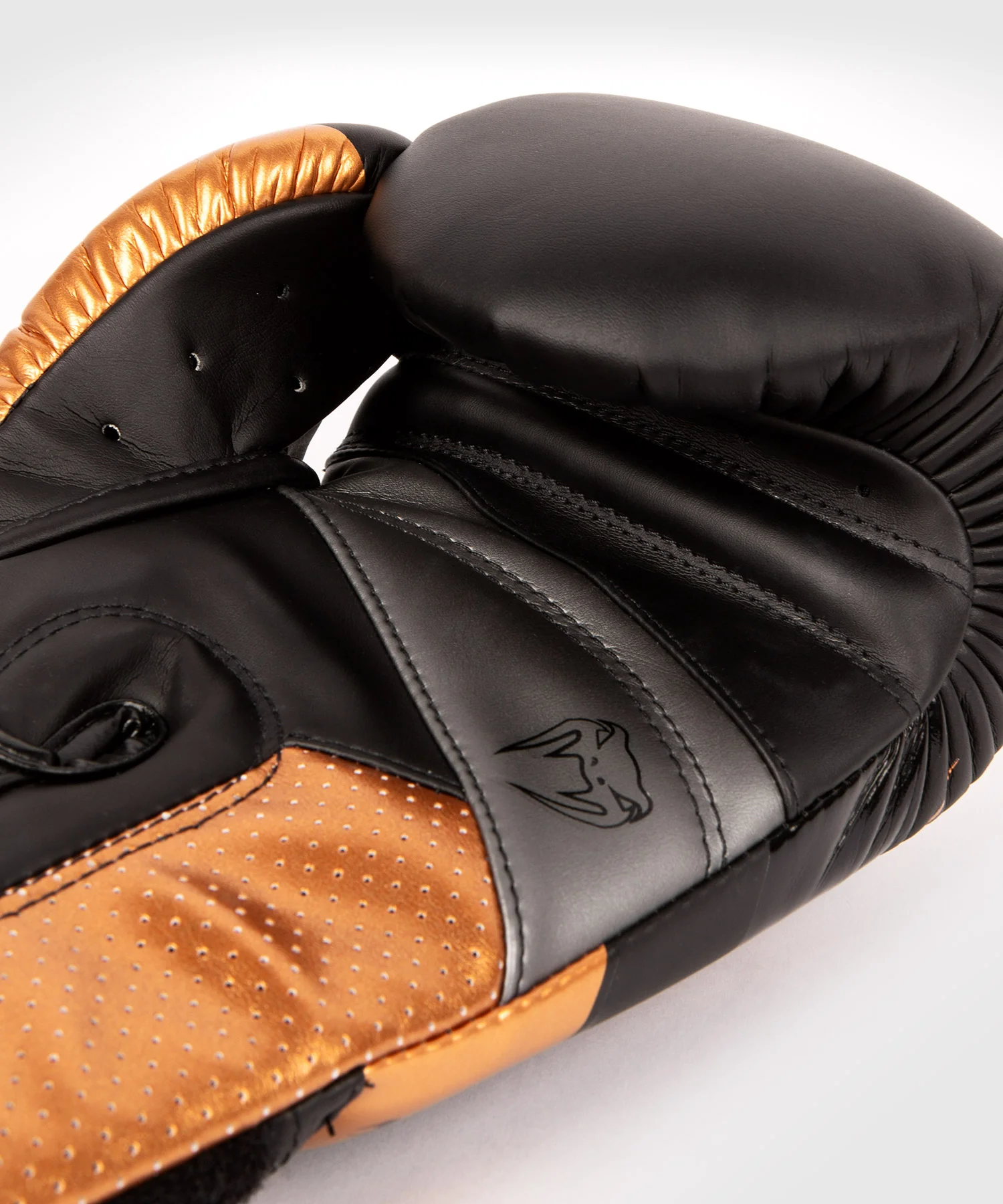 Gants de Boxe Venum Elite Evo - Noir/Bronze - Image 5