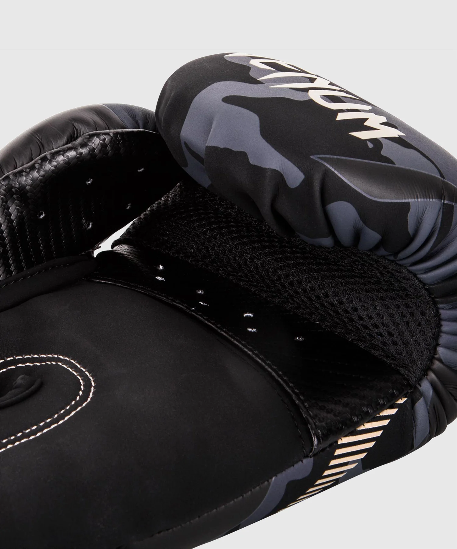 Gants de boxe Camo/Beige Venum Impact - Image 3