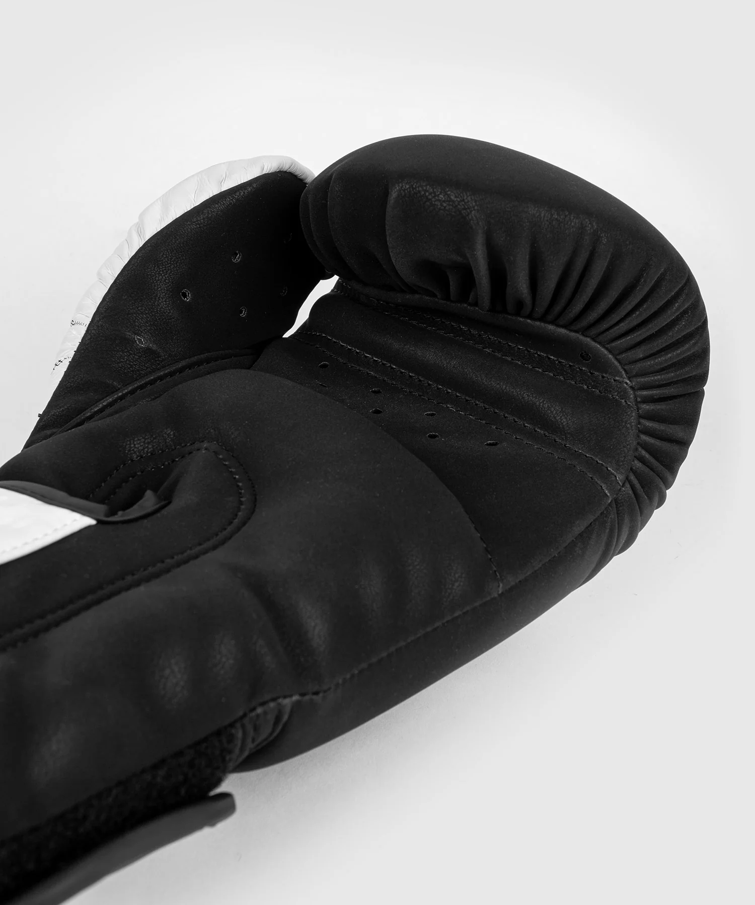 Gants de boxe Venum Legacy - Image 6