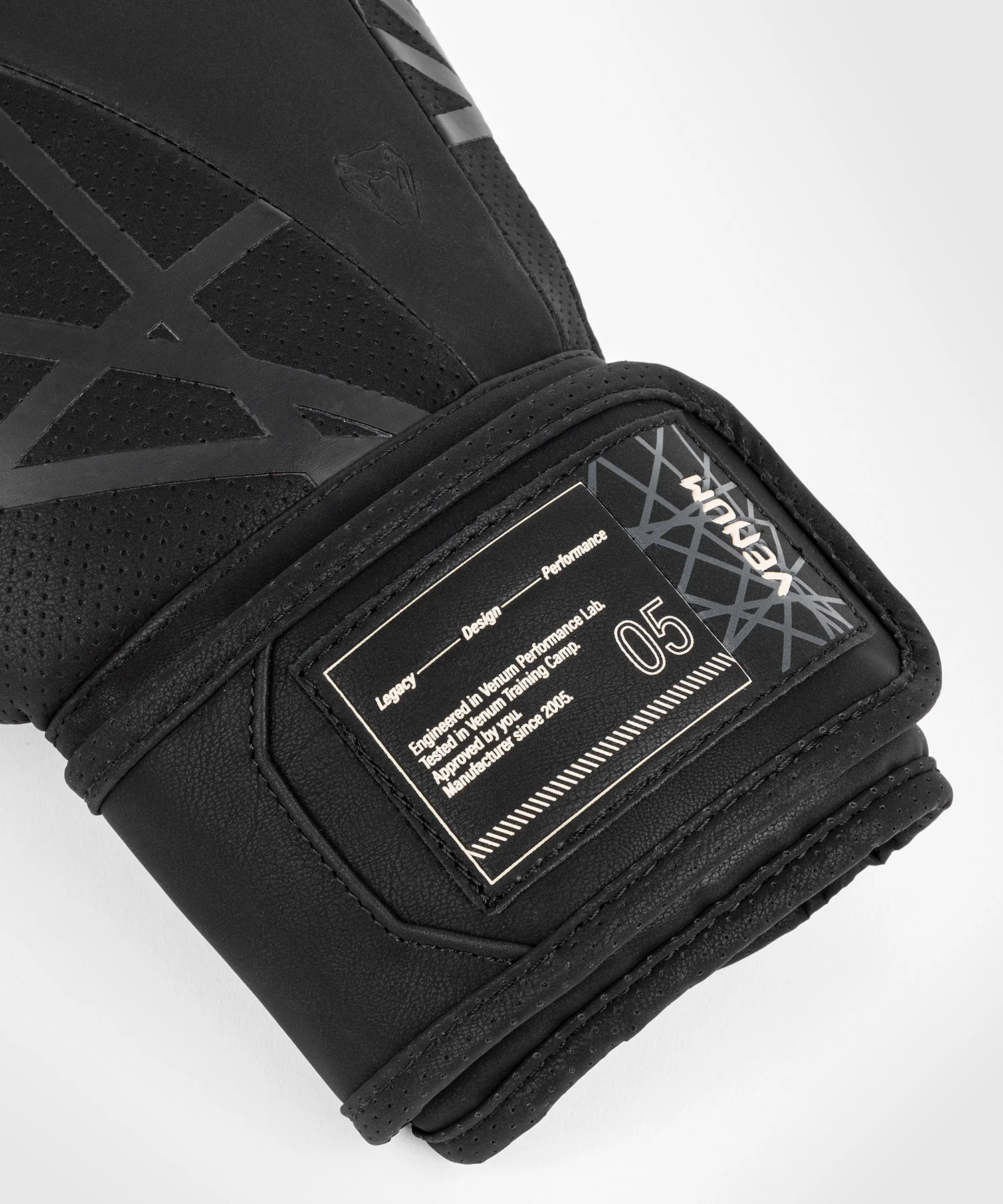 Gants de Boxe Venum Tecmo 2.0 - Noir - Image 4