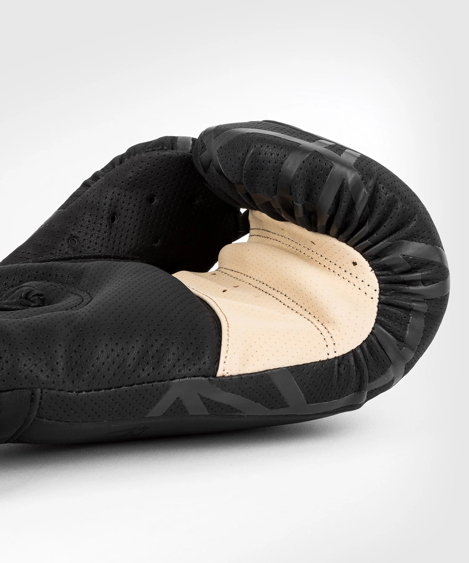 Gants de Boxe Venum Tecmo 2.0 - Noir - Image 7