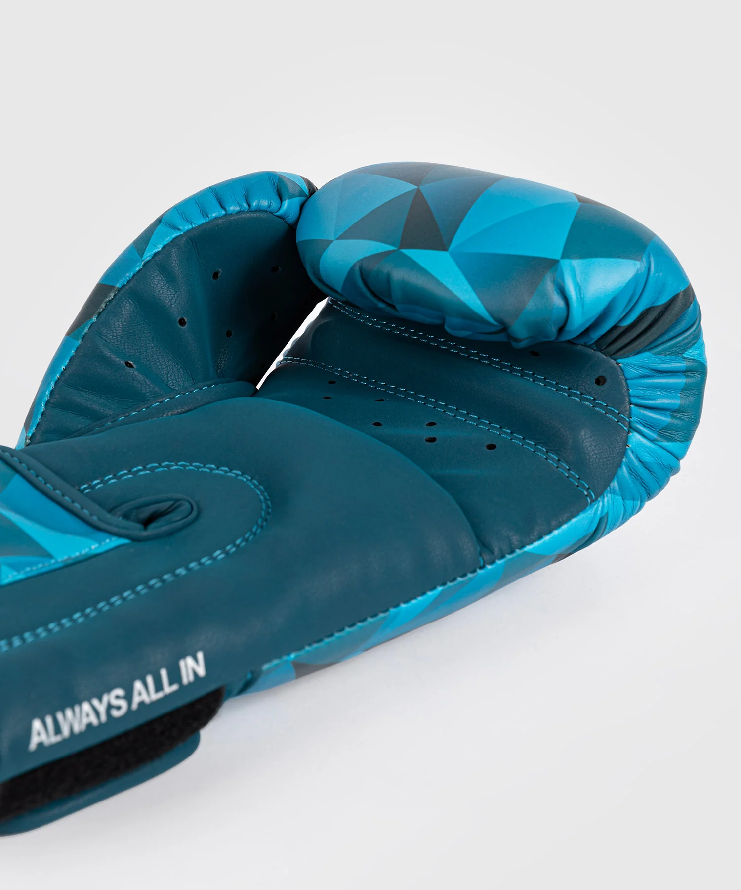 Gants de boxe Venum x Demi - Bleu azur - Image 5