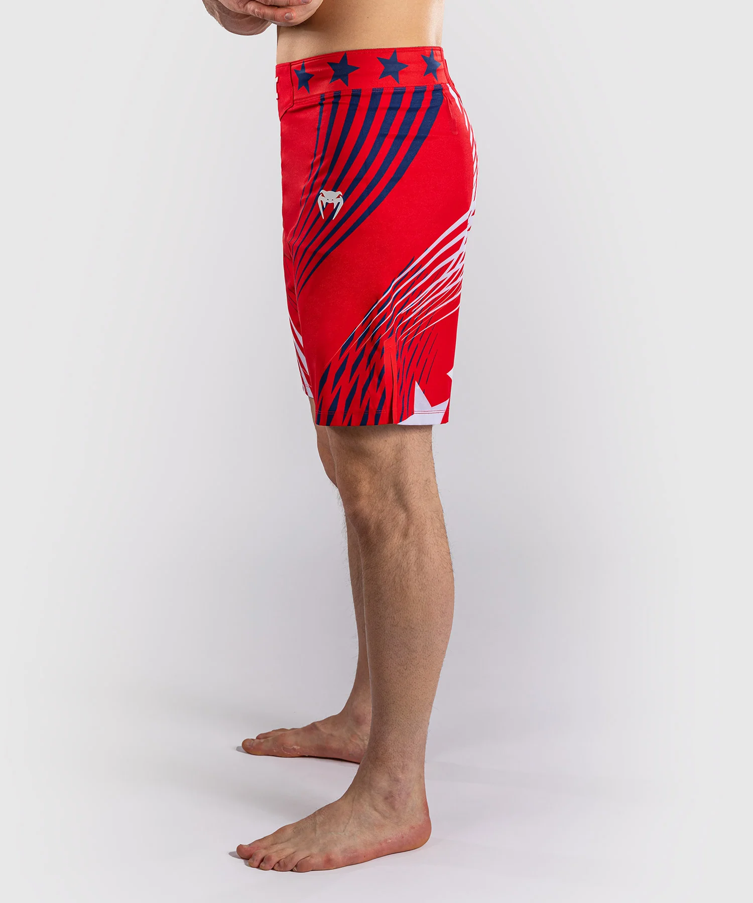 Official UFC Freedom 250 by Venum Authentic Fight Night Short de combat coupe longue pour homme - Rouge - Image 2