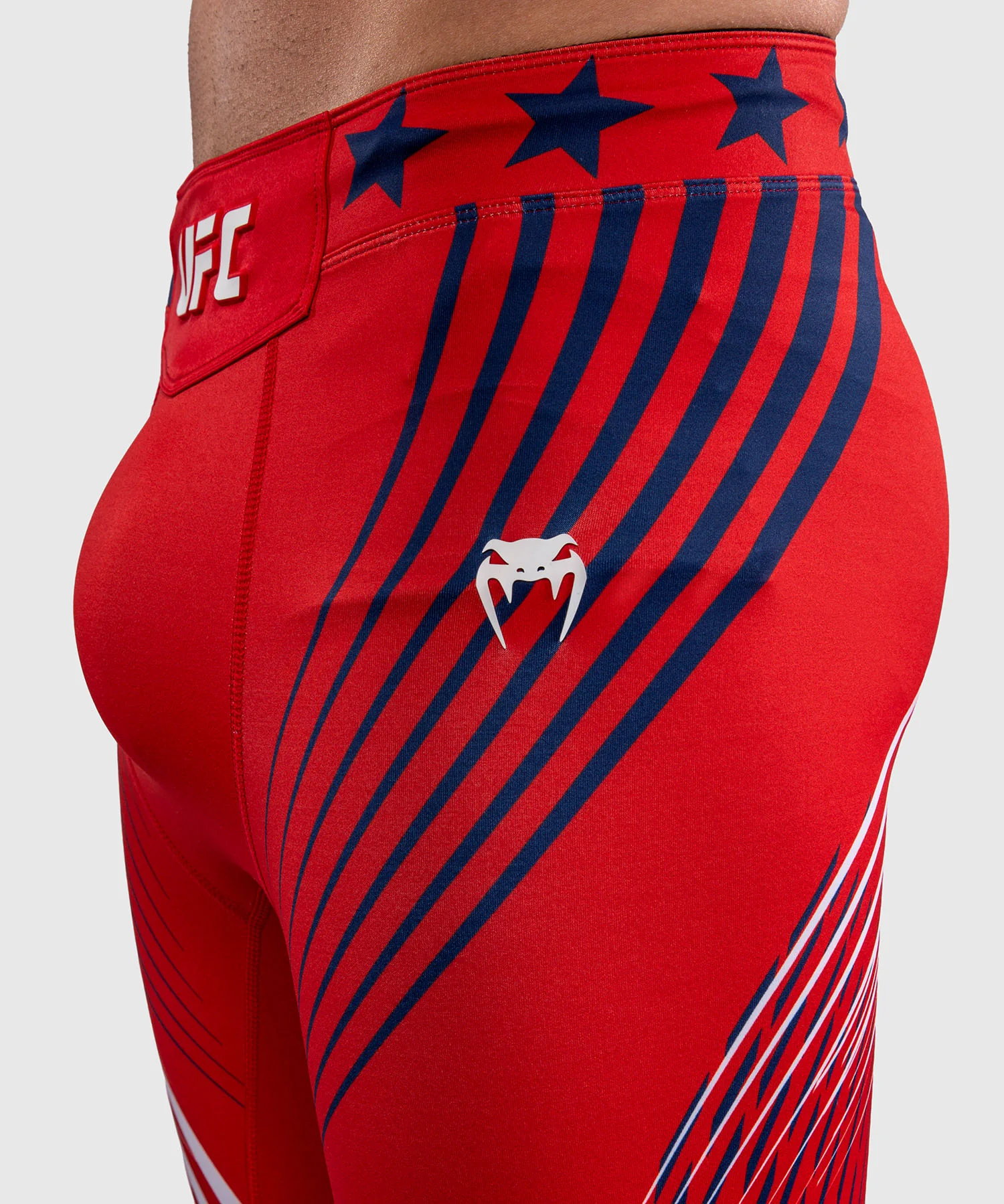 Official UFC Freedom 250 by Venum Authentic Fight Night Short Vale Tudo pour homme - Rouge - Image 6