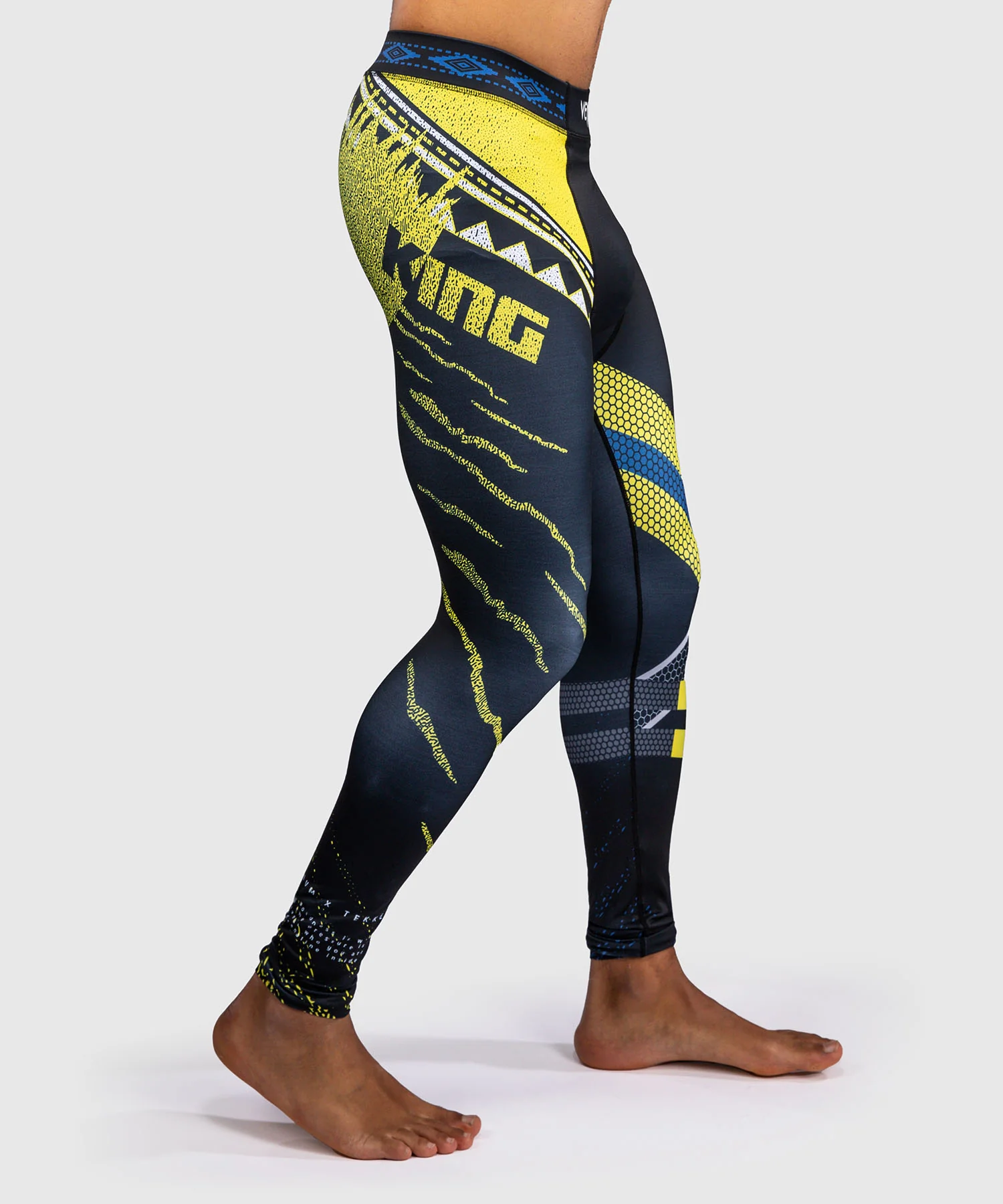 Pantalon de Compression King Venum x TEKKEN 8 - Noir/Jaune - Image 2
