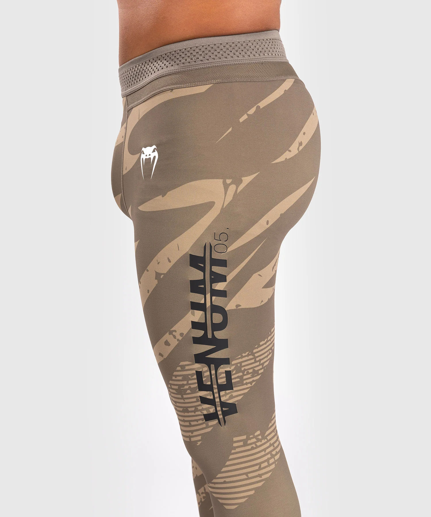 Pantalon de Compression pour Hommes UFC Adrenaline by Venum Fight Week Performance - Desert Camo - Image 5