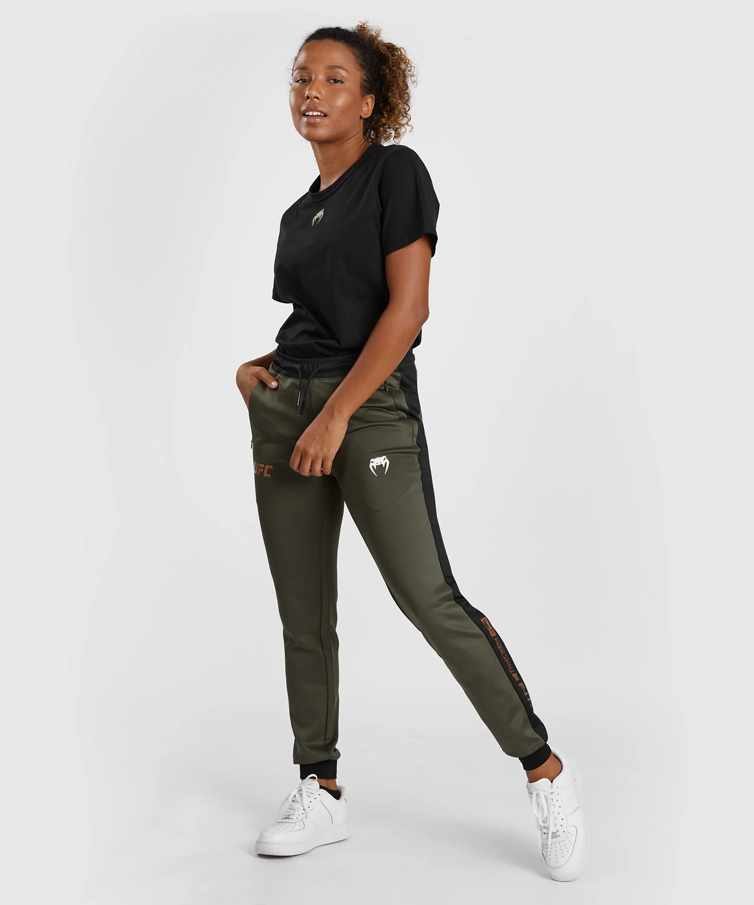Pantalon de jogging de performance pour Femmes UFC Adrenaline by Venum Fight Week - Kaki/Bronze - Image 4