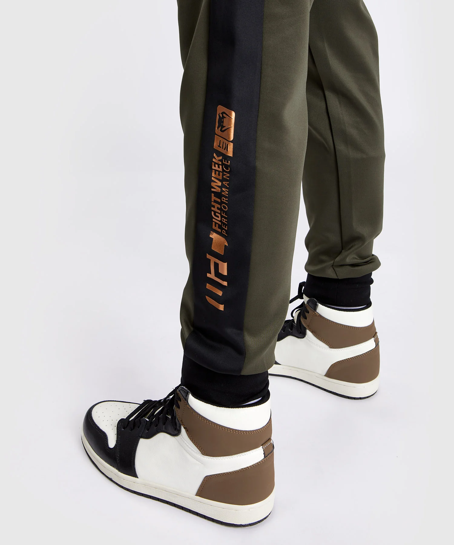 Pantalon de jogging de performance pour Hommes UFC Adrenaline by Venum Fight Week - Kaki/Bronze - Image 7