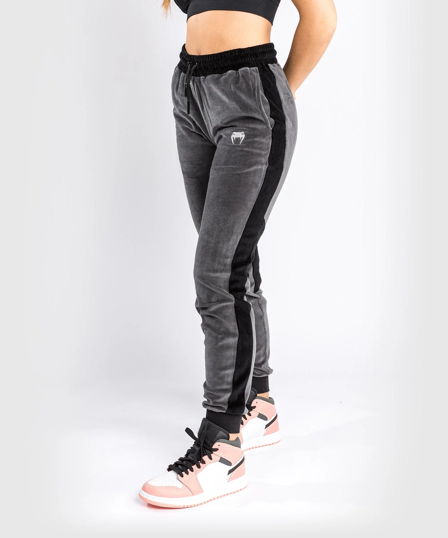 Pantalon de Jogging Venum Camoline 2.0 Velvet Joggers - Pour Femmes - Gris Noir - Image 3