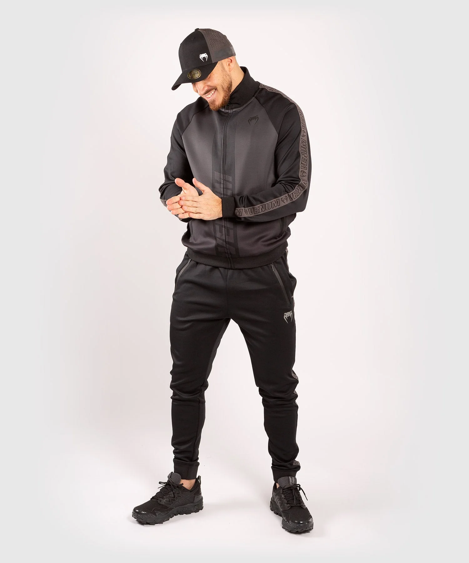 Pantalon de Jogging Venum Club 212 – Noir/Gris