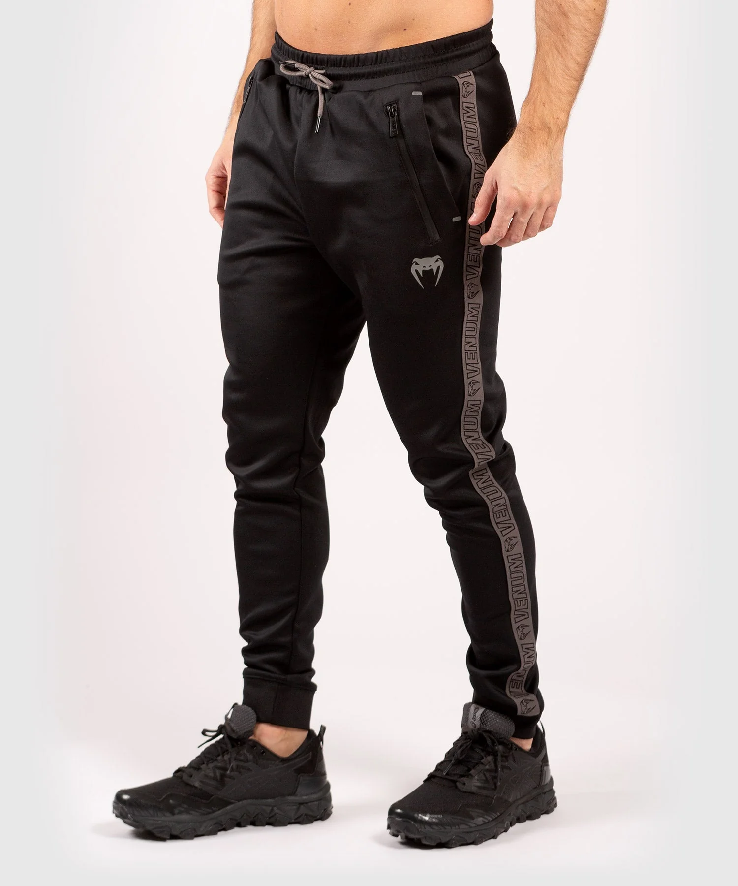 Pantalon de Jogging Venum Club 212 – Noir/Gris - Image 3