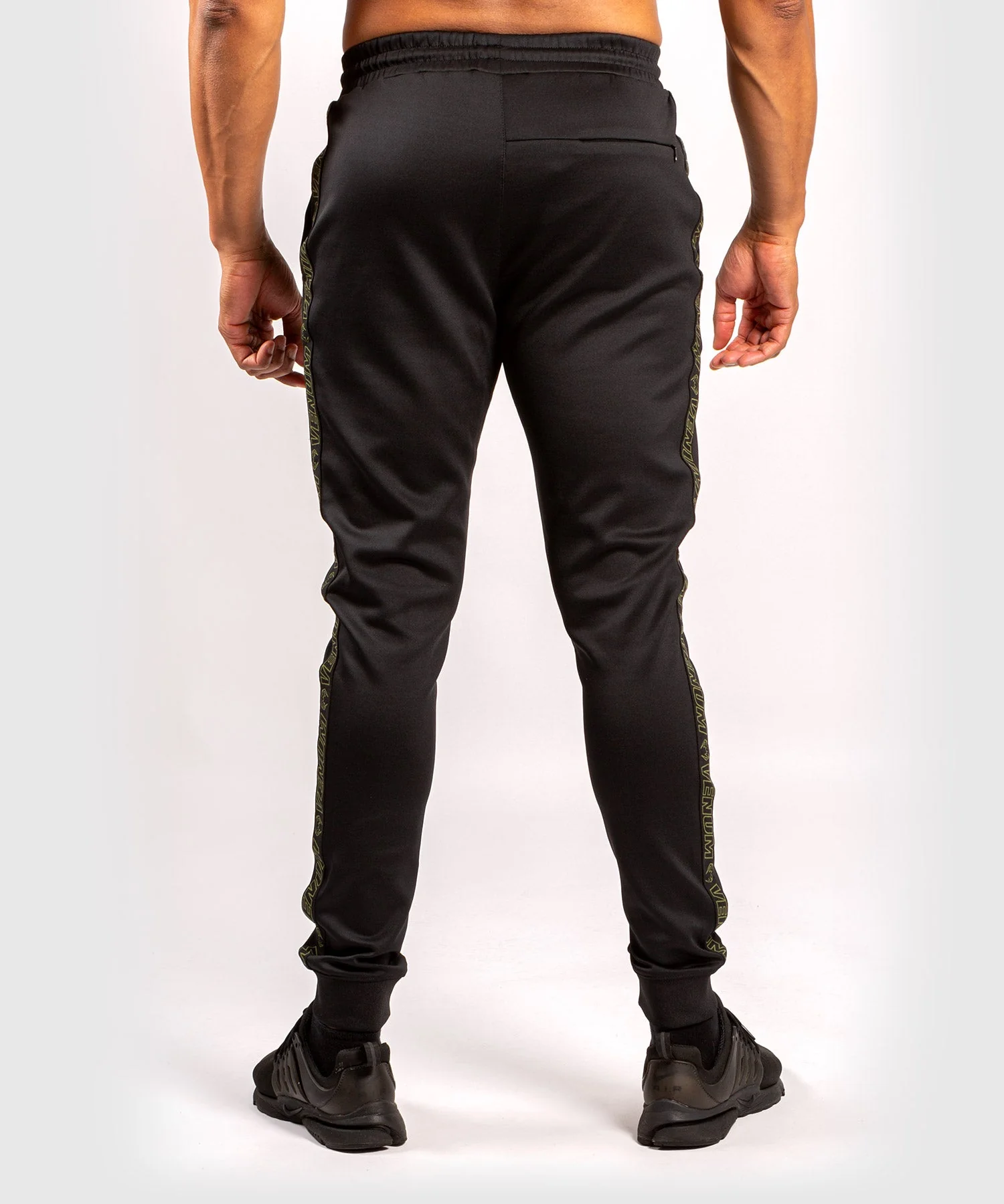 Pantalon de Jogging Venum Club 212 – Noir/Kaki - Image 7