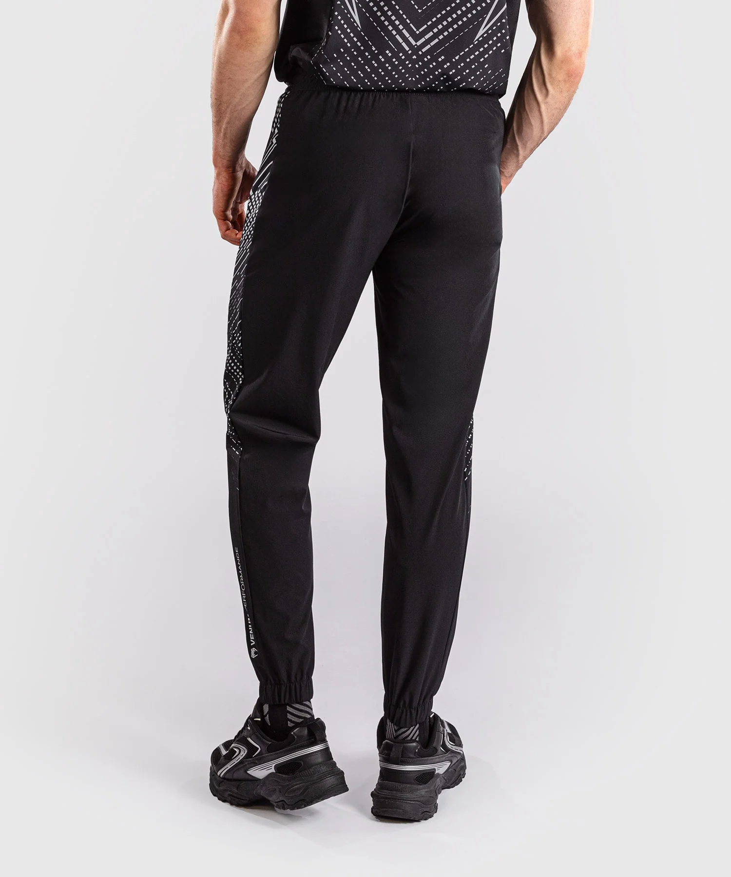 Pantalon de Jogging Venum Midnight Fury – Noir/Gris/Argent - Image 4