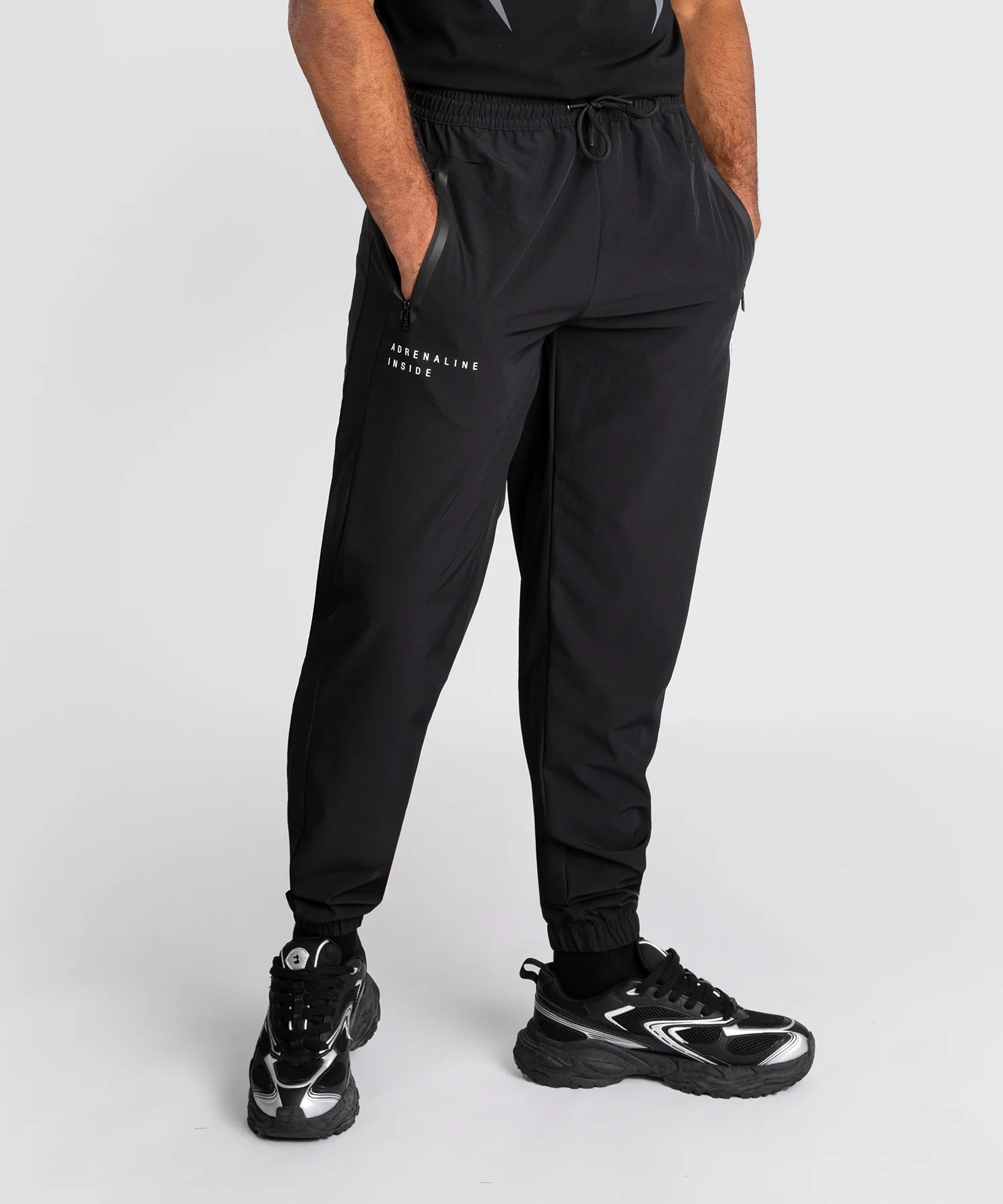 Pantalon de Survêtement Venum Adrenaline – Noir/Gris Argenté