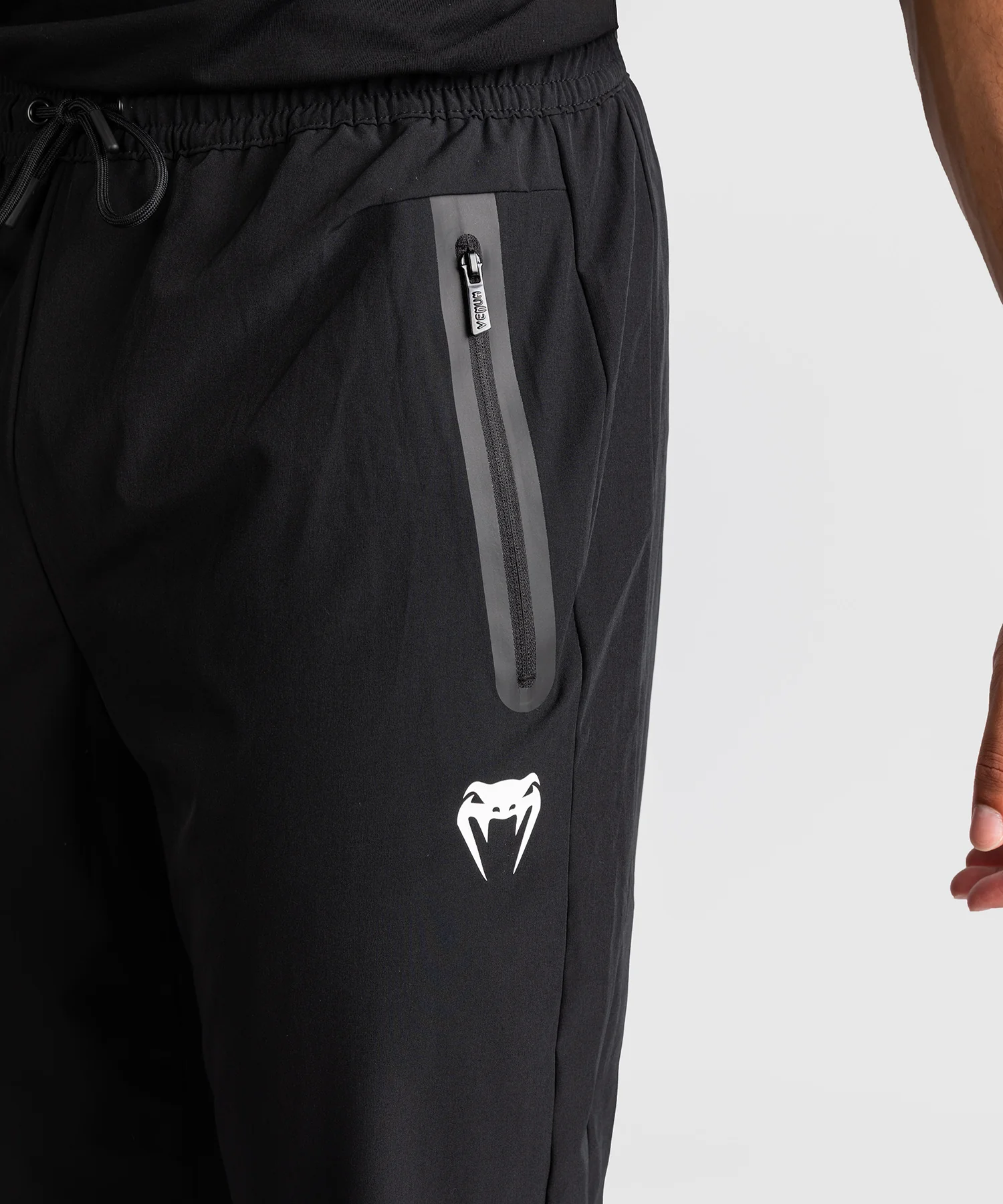 Pantalon de Survêtement Venum Adrenaline – Noir/Gris Argenté - Image 5