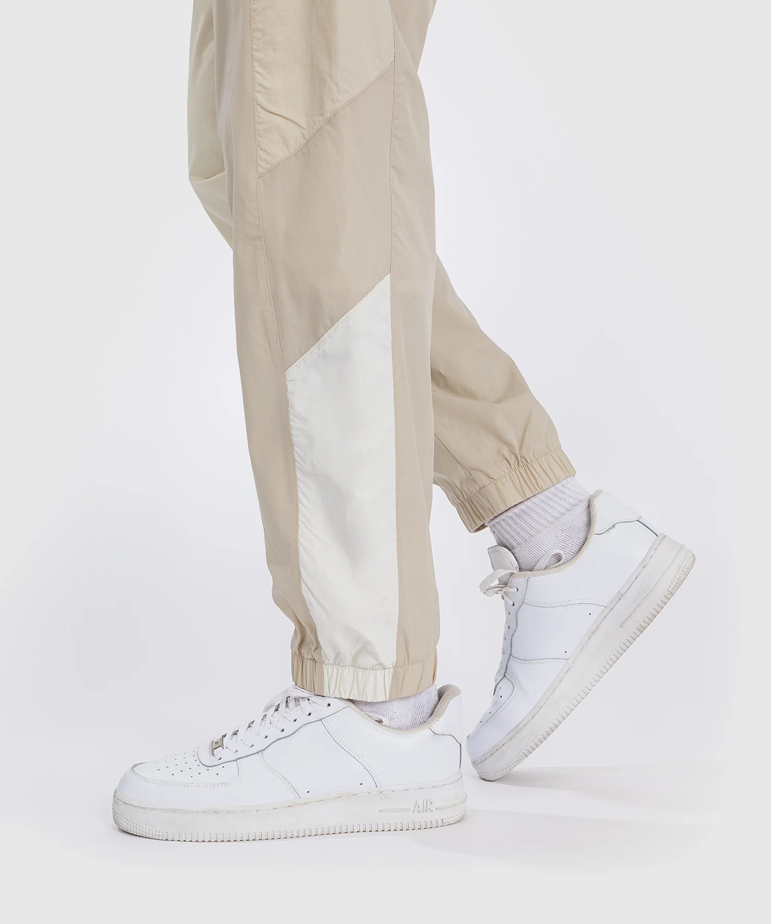 Pantalon de survêtement Venum Attack 90 - Beige - Image 6