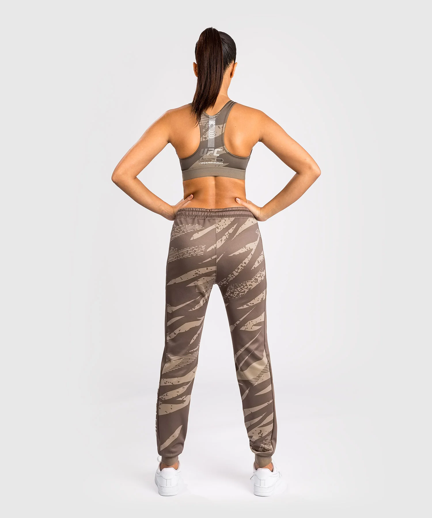 Pantalon pour Femmes UFC Adrenaline by Venum Fight Week - Desert Camo - Image 2