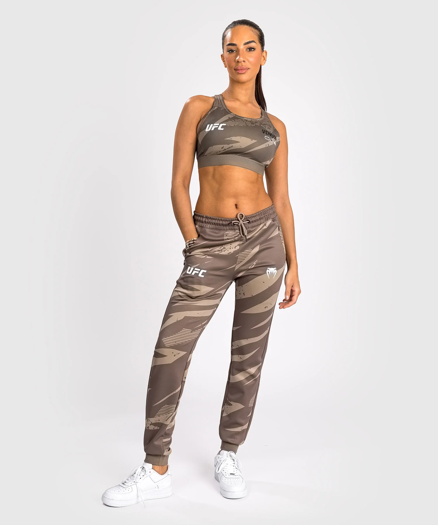 Pantalon pour Femmes UFC Adrenaline by Venum Fight Week - Desert Camo - Image 5