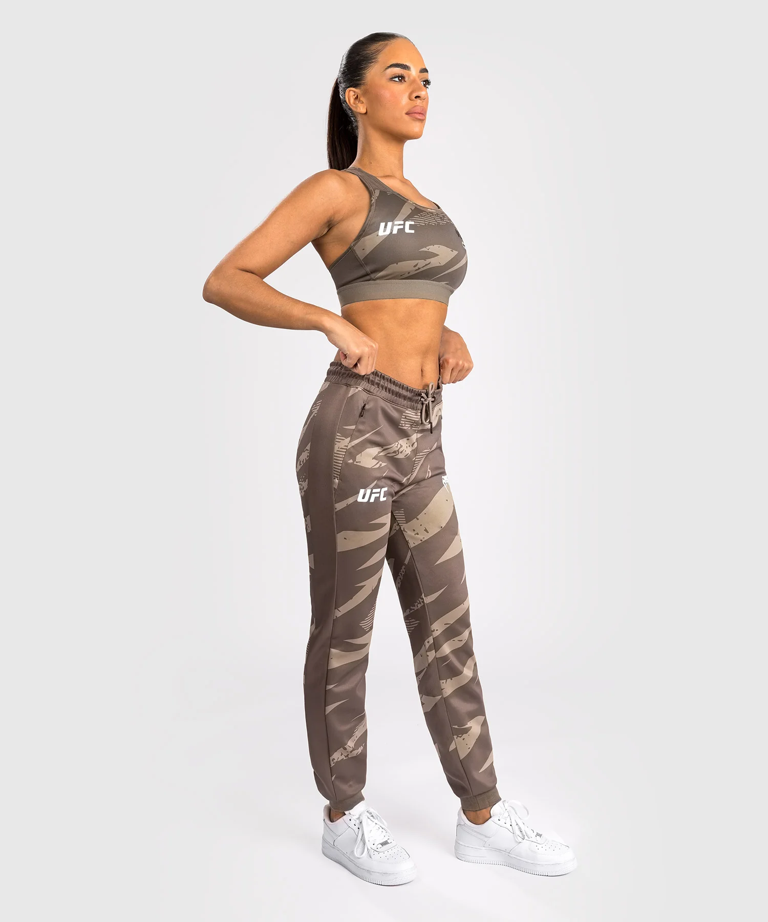 Pantalon pour Femmes UFC Adrenaline by Venum Fight Week - Desert Camo - Image 7