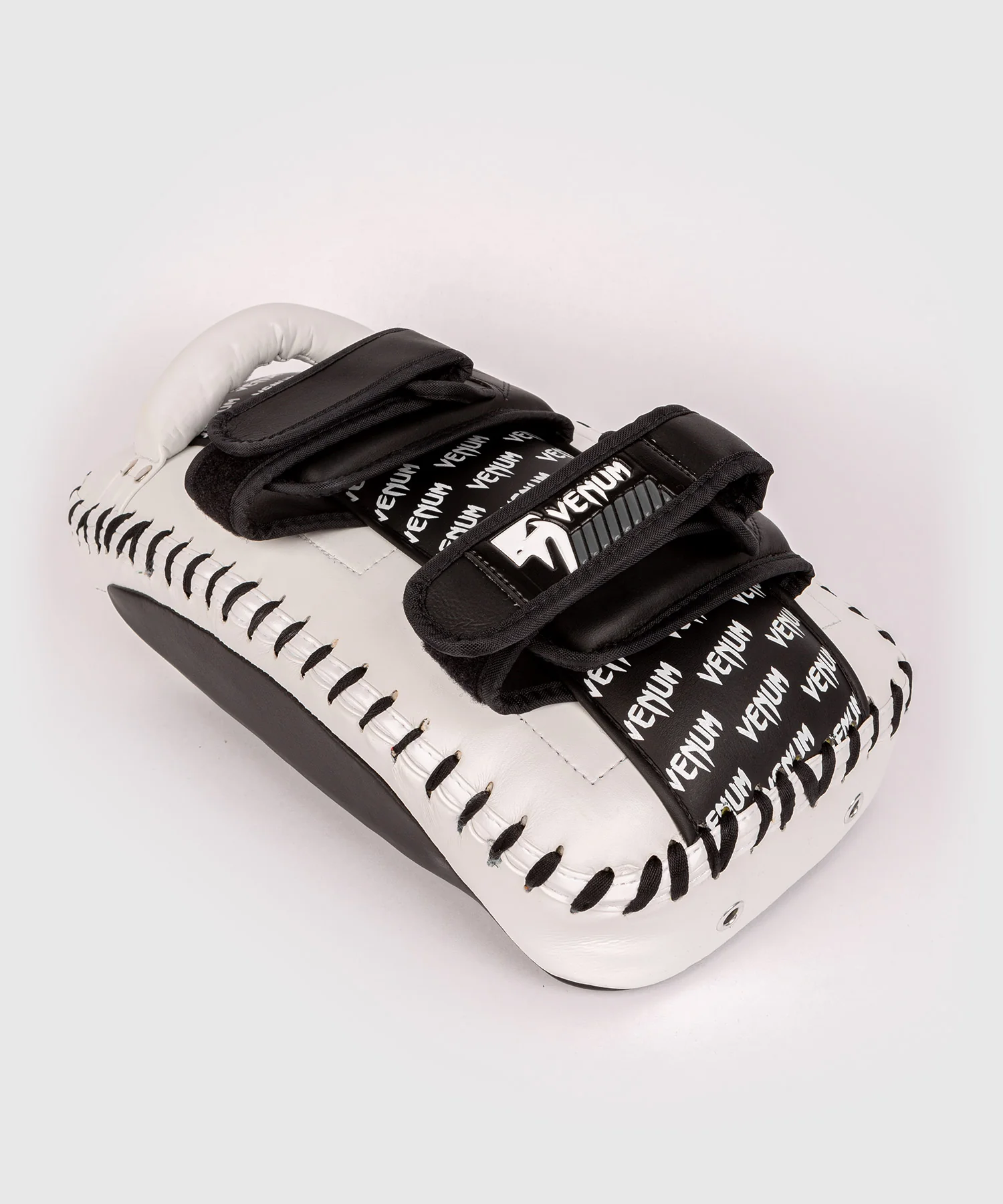 Protège-tibias Venum Absolute – Noir/Blanc - Image 6